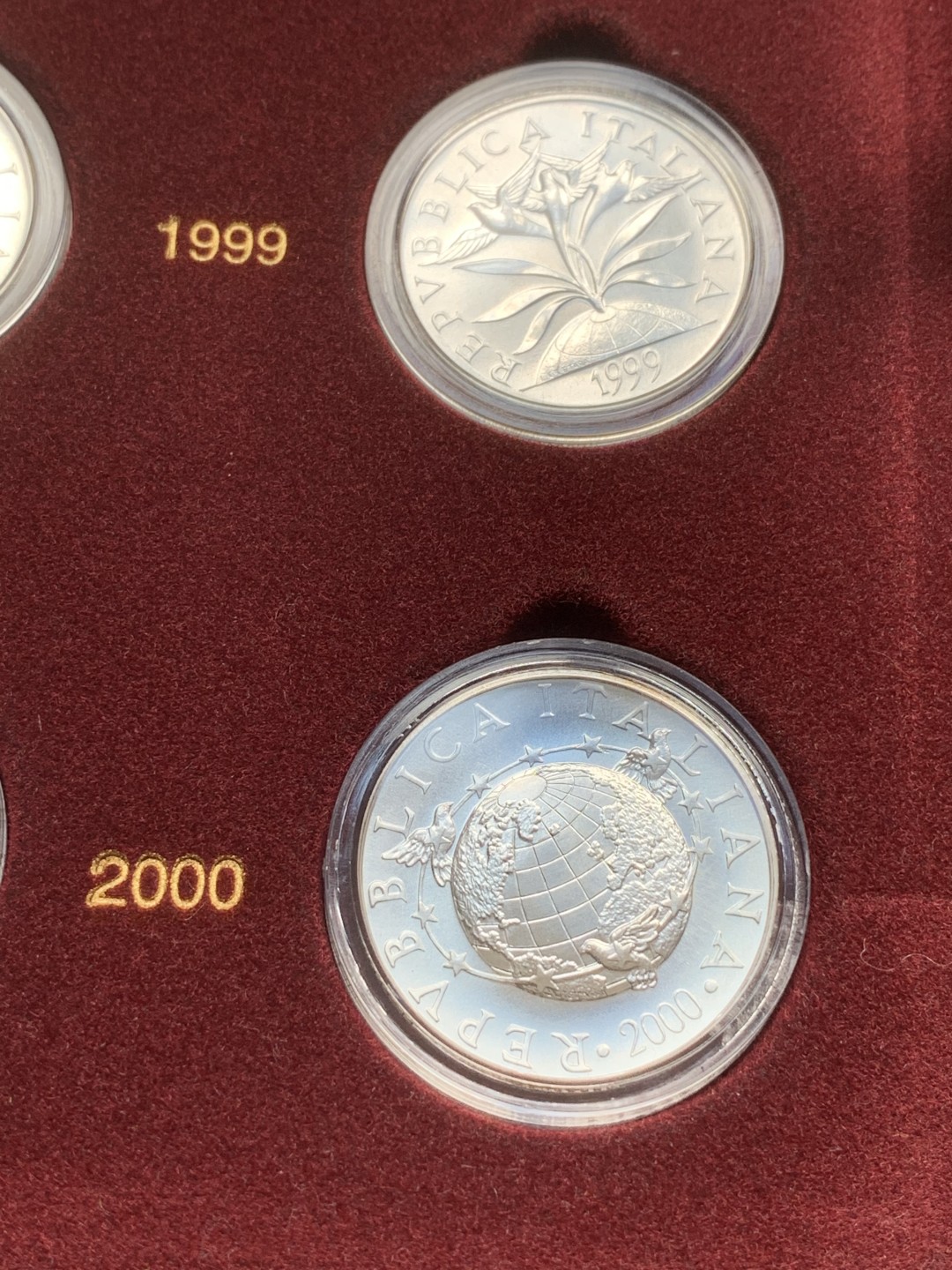 《竞宝斋》第82场-本周日，周一，周四3场拍卖（全场不限金额包邮） 盒证书 意大利1998-2000年 千禧年六枚装 2000/5000/10000里拉 银币 完美品