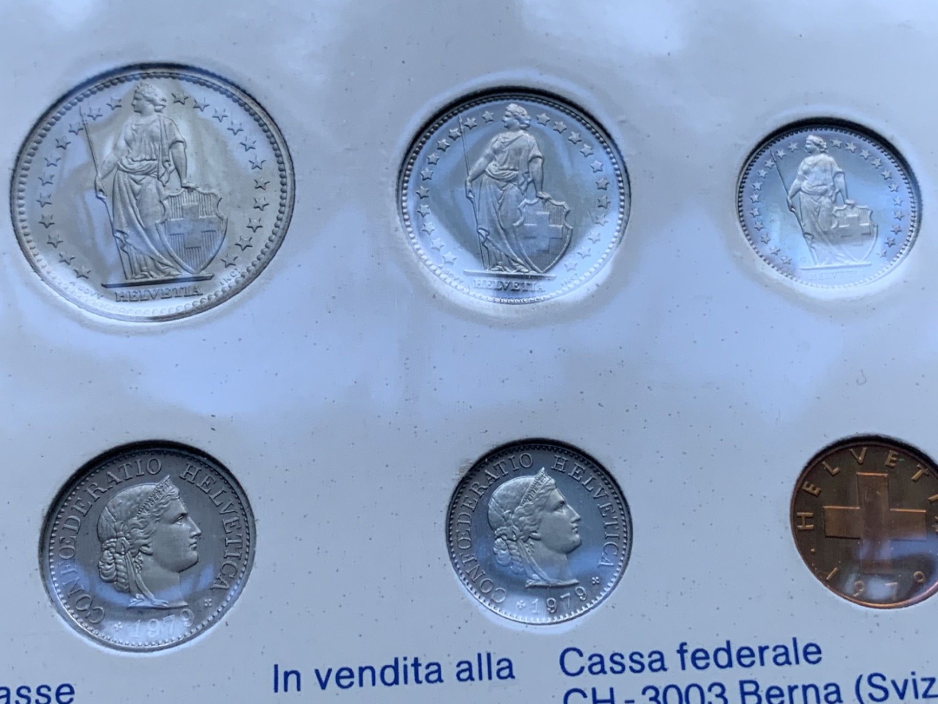 《竞宝斋》第82场-本周日，周一，周四3场拍卖（全场不限金额包邮） 封装瑞士1979年 早期8枚套 精制套币  稀少