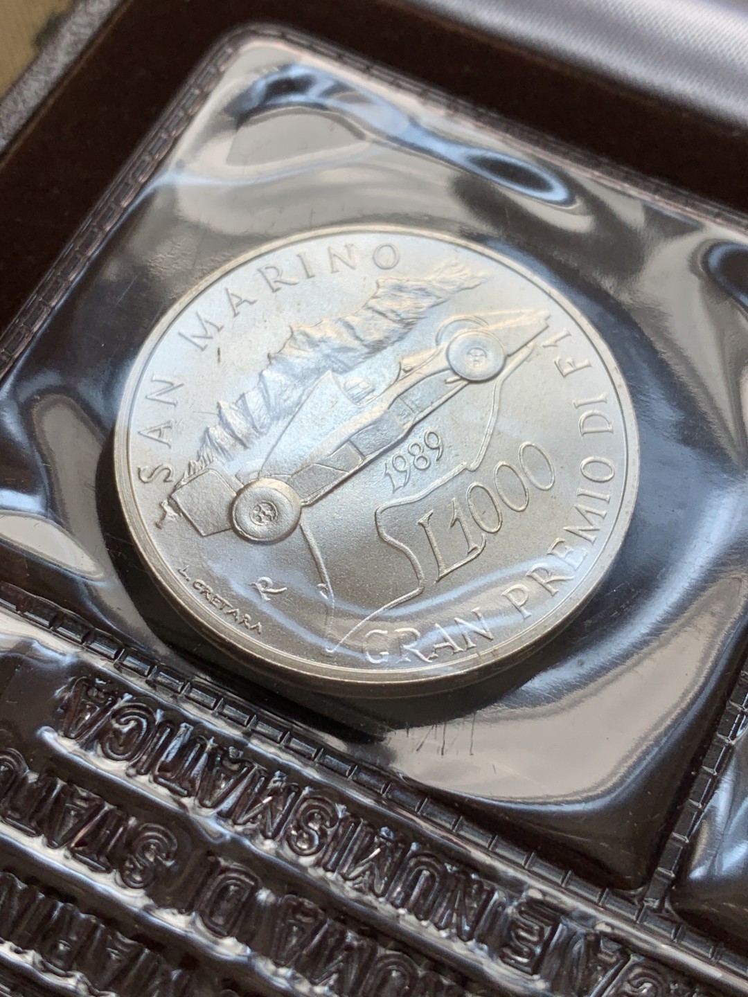 《竞宝斋》第82场-本周日，周一，周四3场拍卖（全场不限金额包邮） 原盒证书 圣马力诺 1989年 F1方程式赛车 500和1000里拉 银币一对