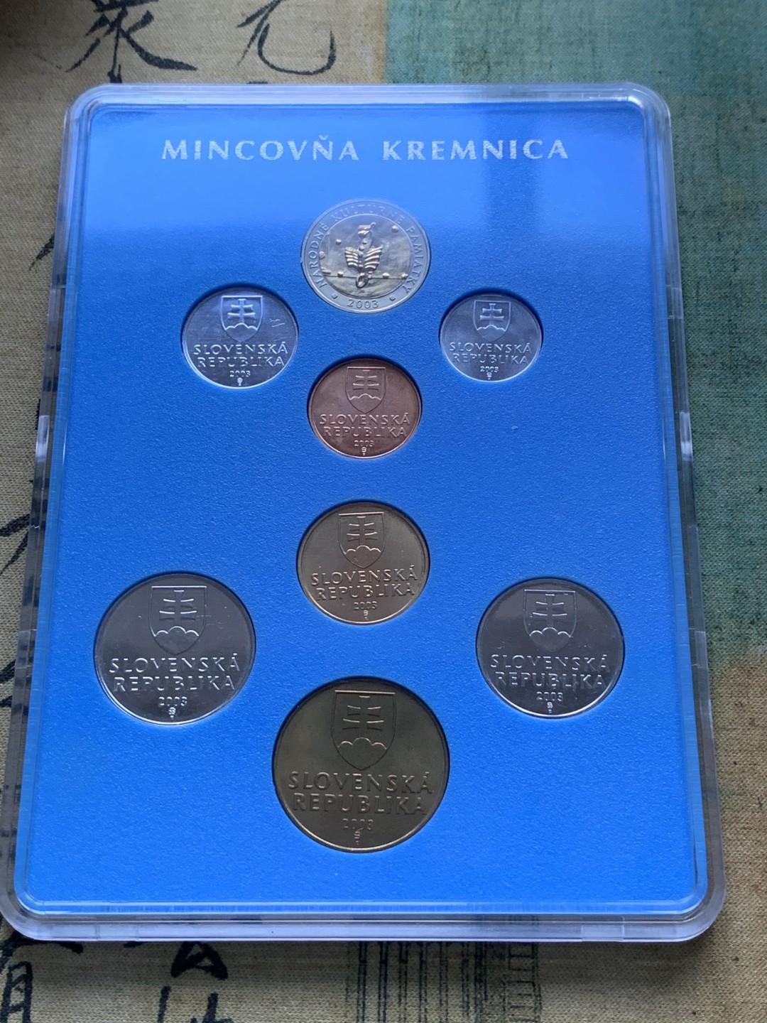 《竞宝斋》第82场-本周日，周一，周四3场拍卖（全场不限金额包邮） 卡装 斯洛伐克2003年 八枚套 封装套币 少见
