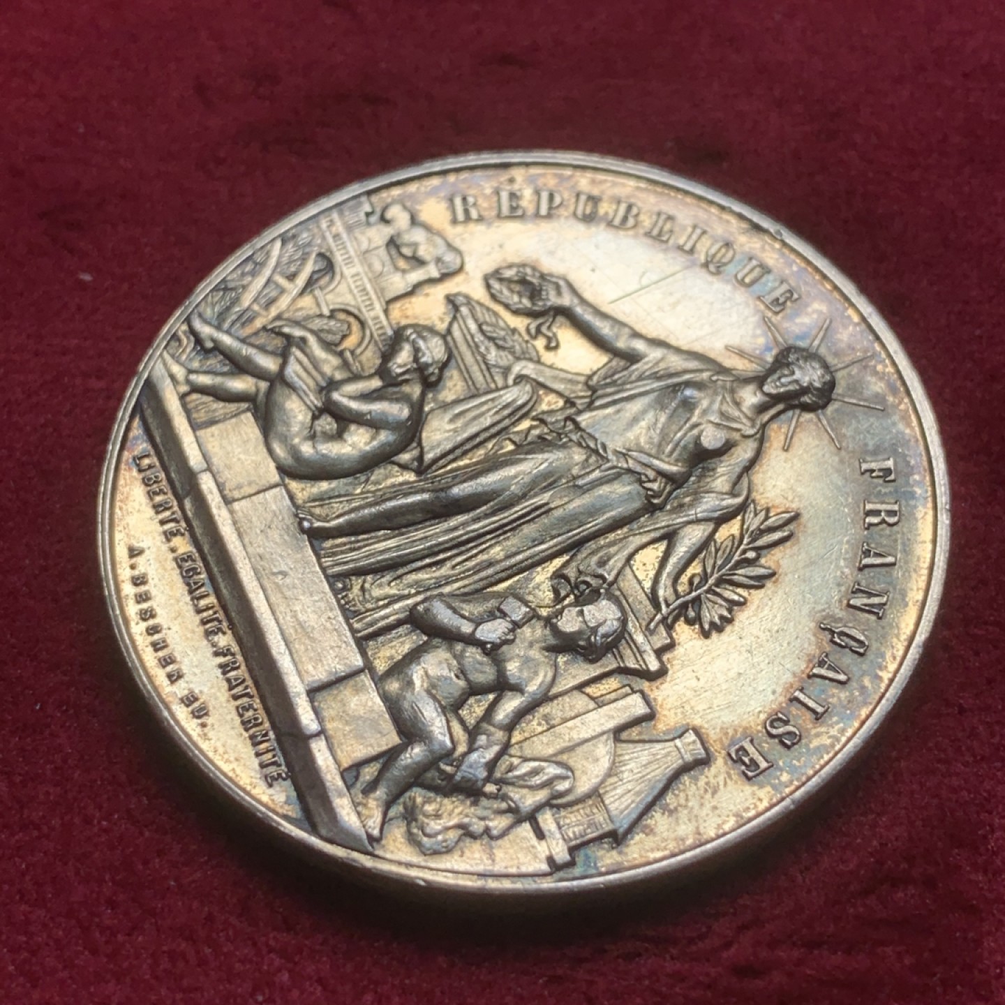 《竞宝斋》第82场-本周日，周一，周四3场拍卖（全场不限金额包邮） 法国 1892年 农业部农业女神 镀金银章