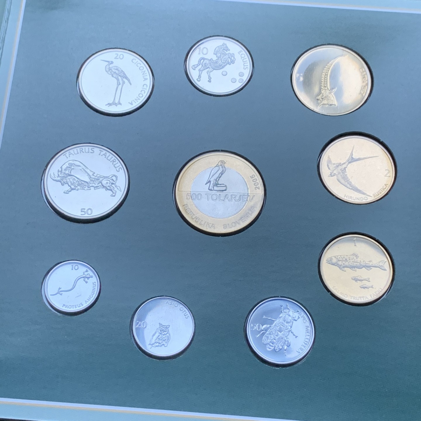 《竞宝斋》第82场-本周日，周一，周四3场拍卖（全场不限金额包邮） 卡装 斯洛文尼亚 2005年 十枚套 封装套币 稀少品种