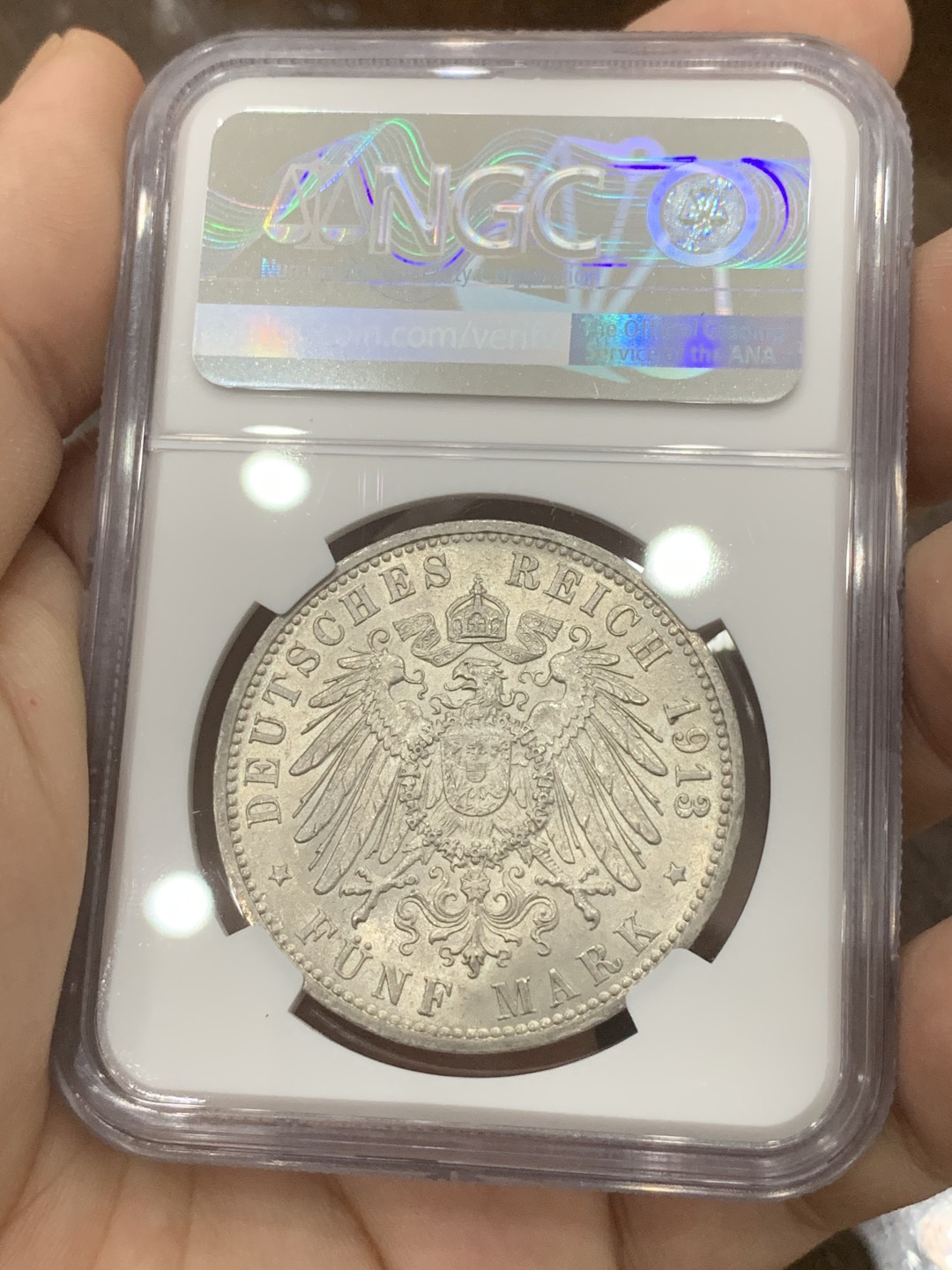 《竞宝斋》第82场-本周日，周一，周四3场拍卖（全场不限金额包邮） NGC-MS63 德国汉堡 1913年 双狮盾牌 5马克银币 顶级品相不多说了