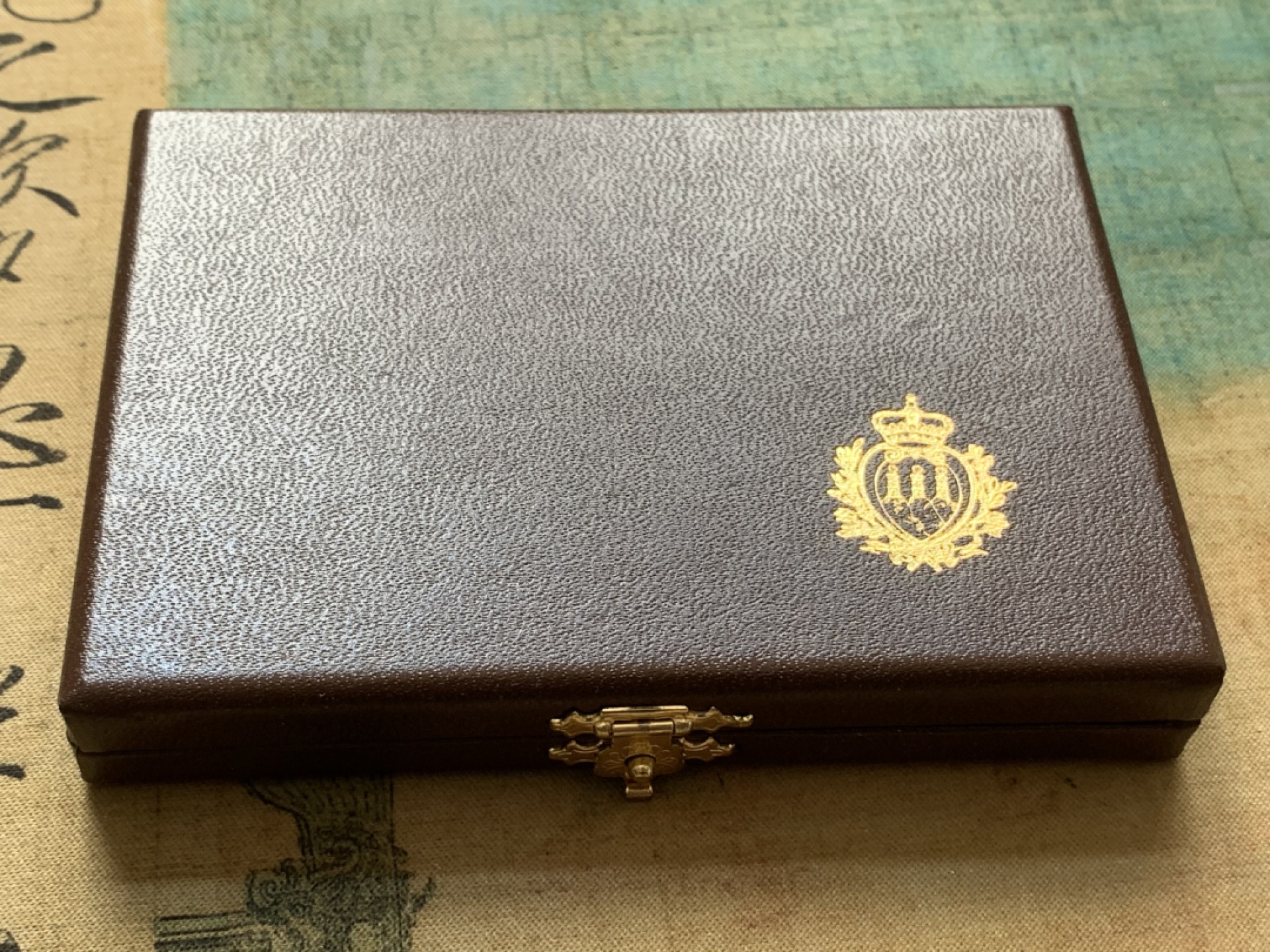 《竞宝斋》第82场-本周日，周一，周四3场拍卖（全场不限金额包邮） 原盒证书 圣马力诺 1989年 F1方程式赛车 500和1000里拉 银币一对