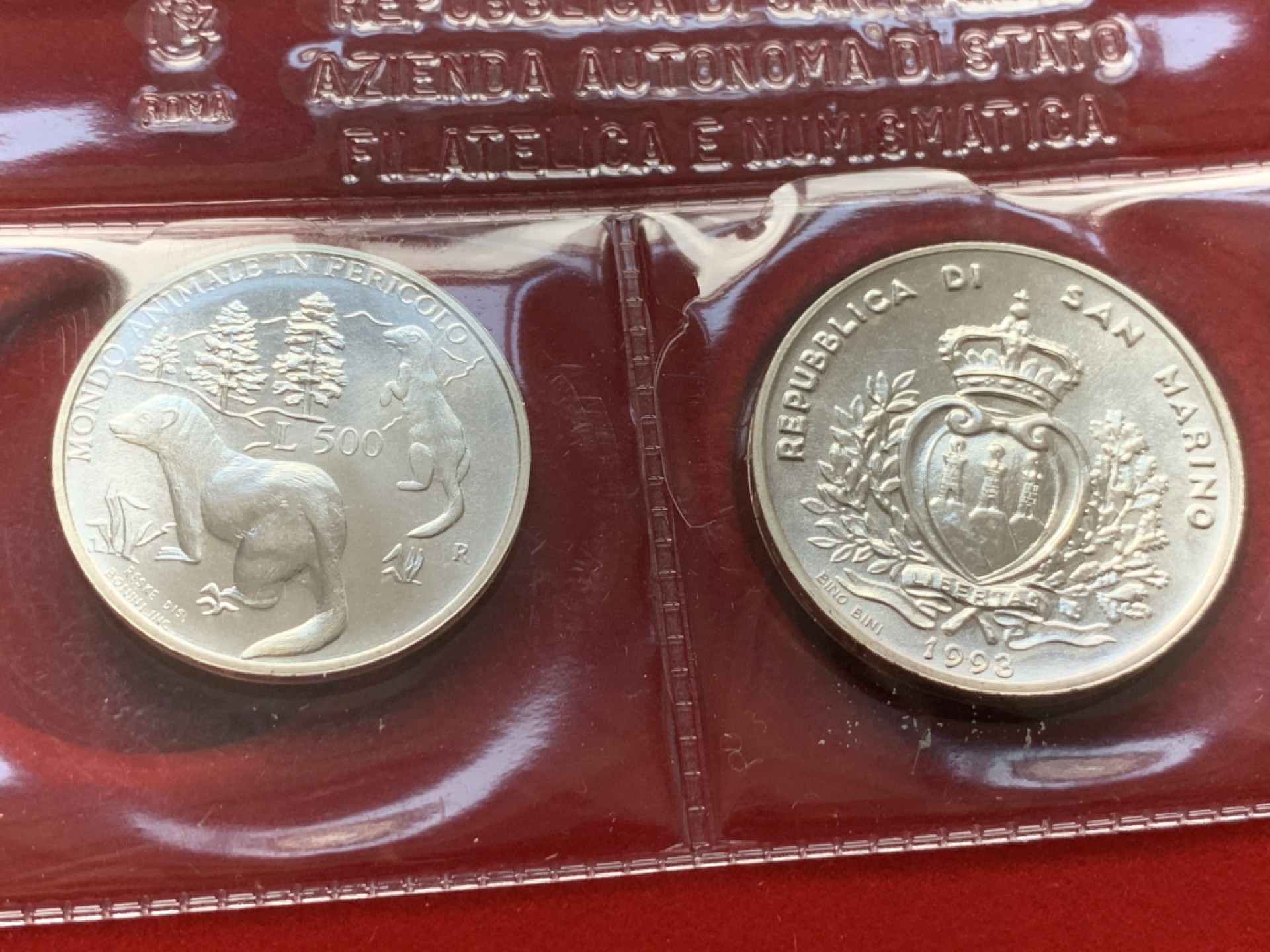 《竞宝斋》第82场-本周日，周一，周四3场拍卖（全场不限金额包邮） 原盒证书 圣马力诺1993年 珍惜动物阎肃啄木鸟 500和1000里拉 银币 动物系少见品种