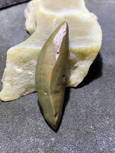 放福利，精美新疆彩色泥石原石把件（镇纸，摆件）一块， - 放福利，精美新疆彩色泥石原石把件（镇纸，摆件）一块，