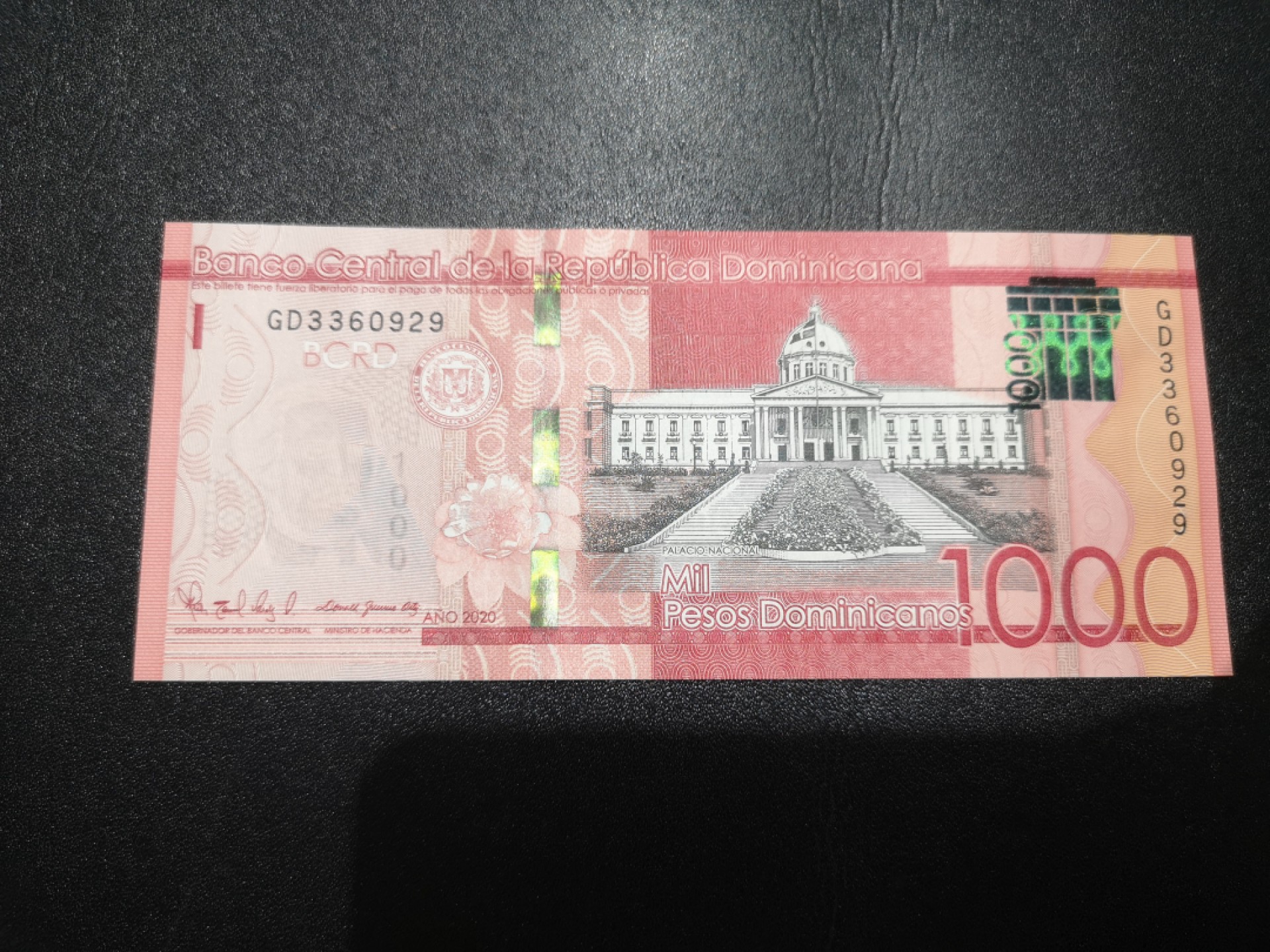 《外钞收藏家》第一百九十四期 2020年多米尼加1000 全新UNC 无47