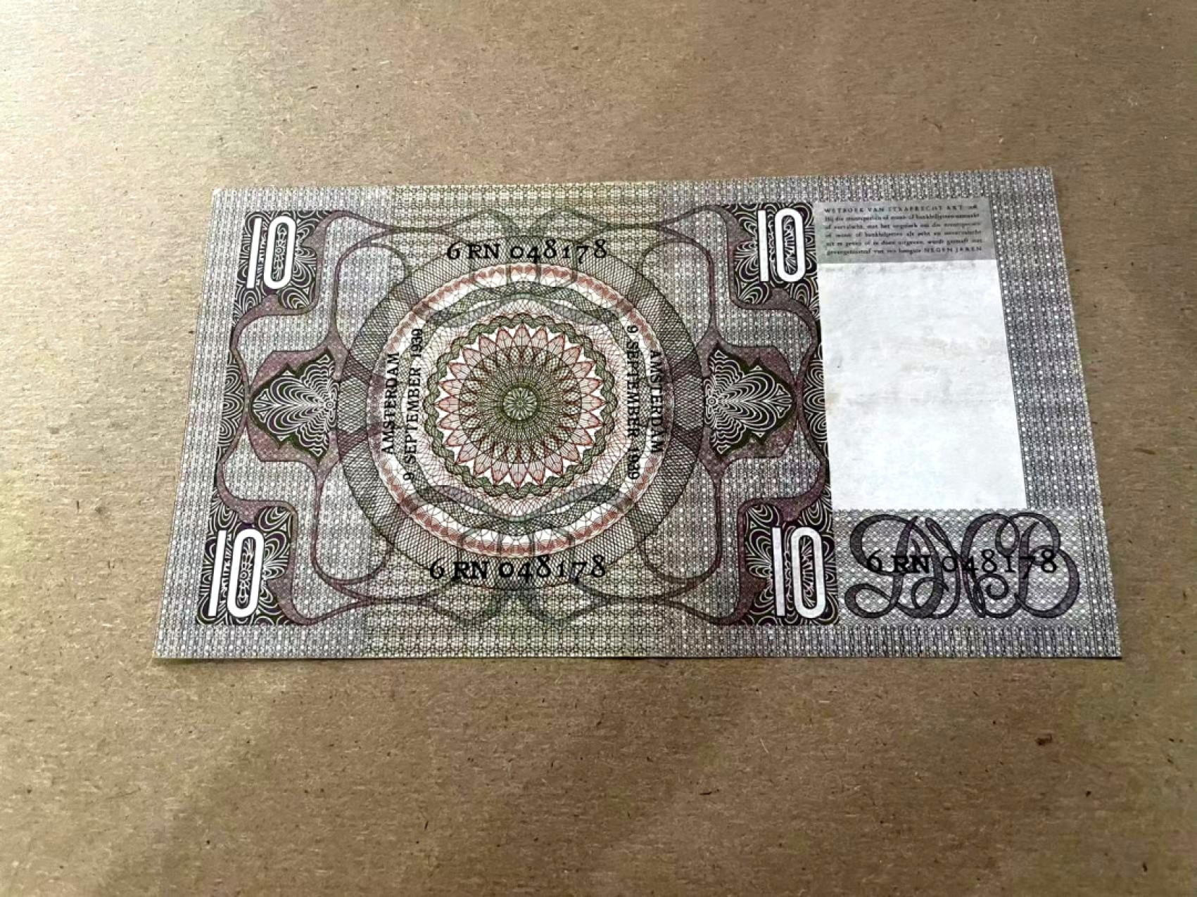 【Blue Auction】✨世界纸币精拍第212期  荷兰 1933-39年10盾 经典大胡子 品相如图 精美