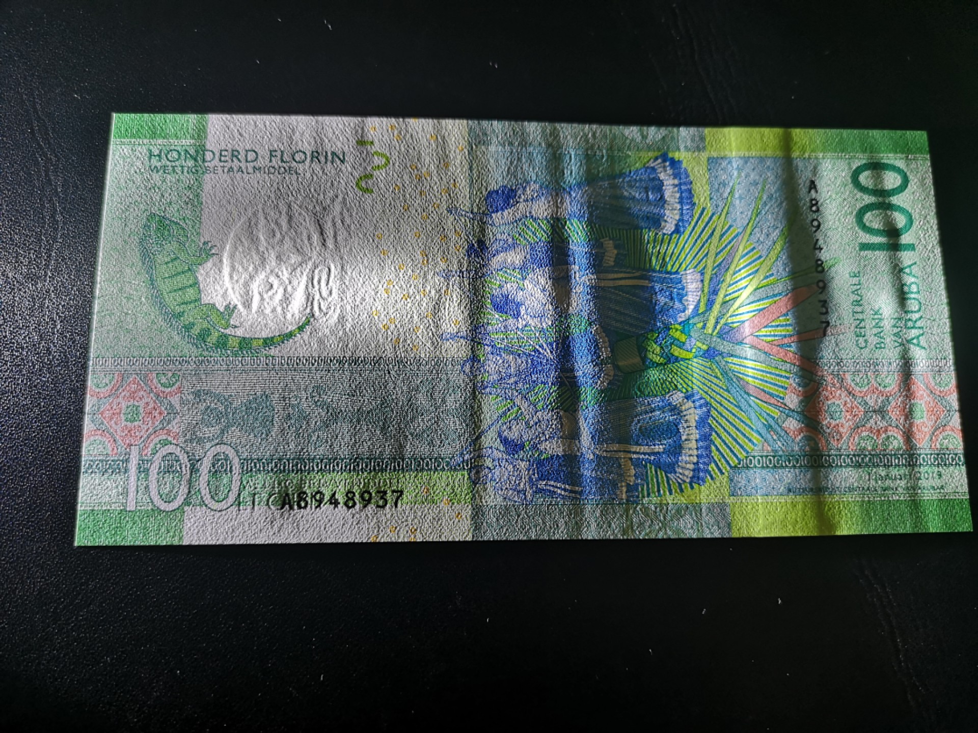 《外钞收藏家》第一百九十四期 2019年阿鲁巴100福林 全新UNC