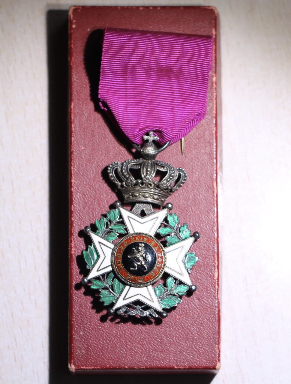 大猫徽章拍卖第199期  比利时🇧🇪 原盒利奥波德一世勋章