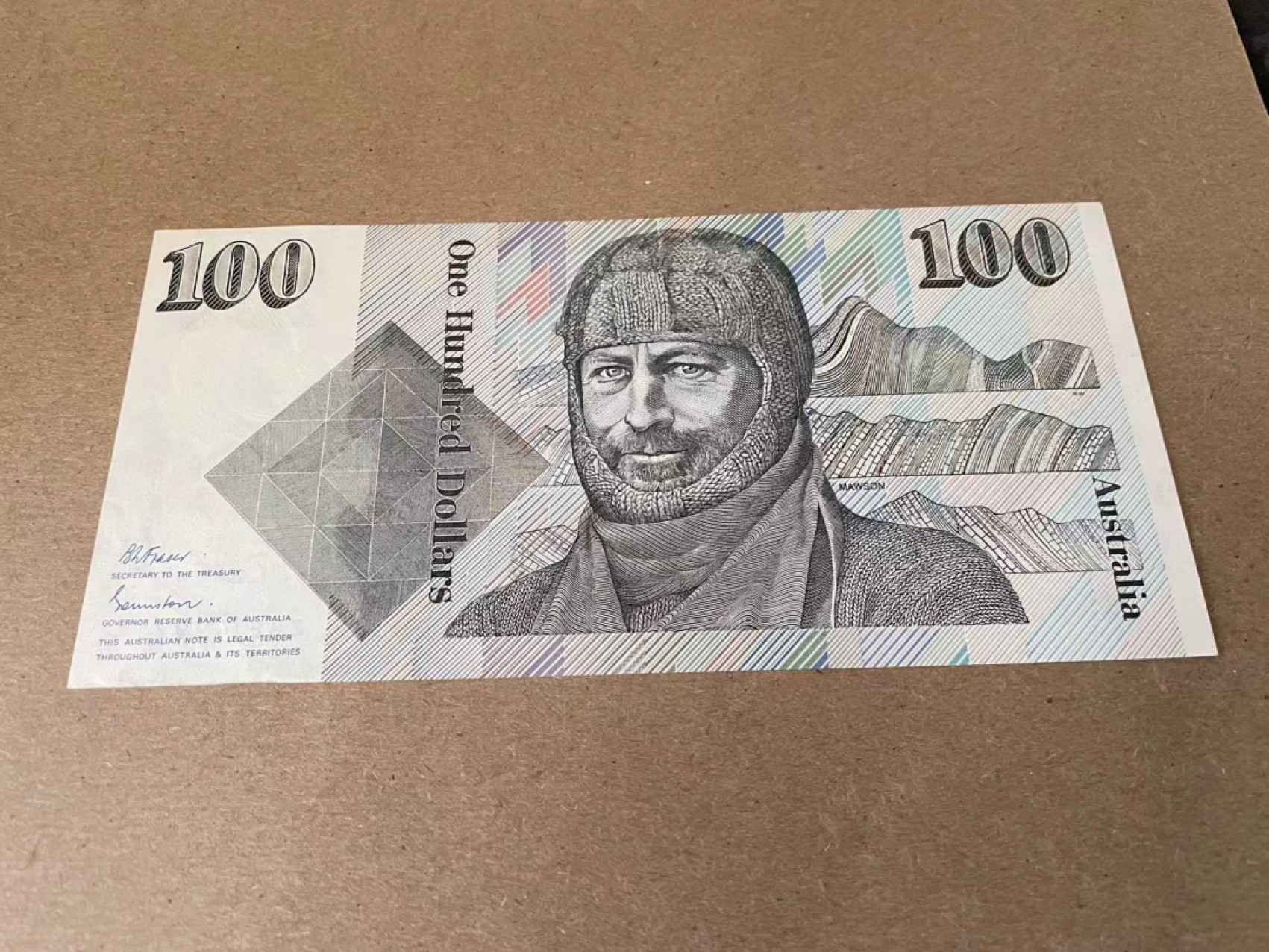 【Blue Auction】✨世界纸币精拍第212期  澳大利亚 100元 经典毛线帽子 品相如图 