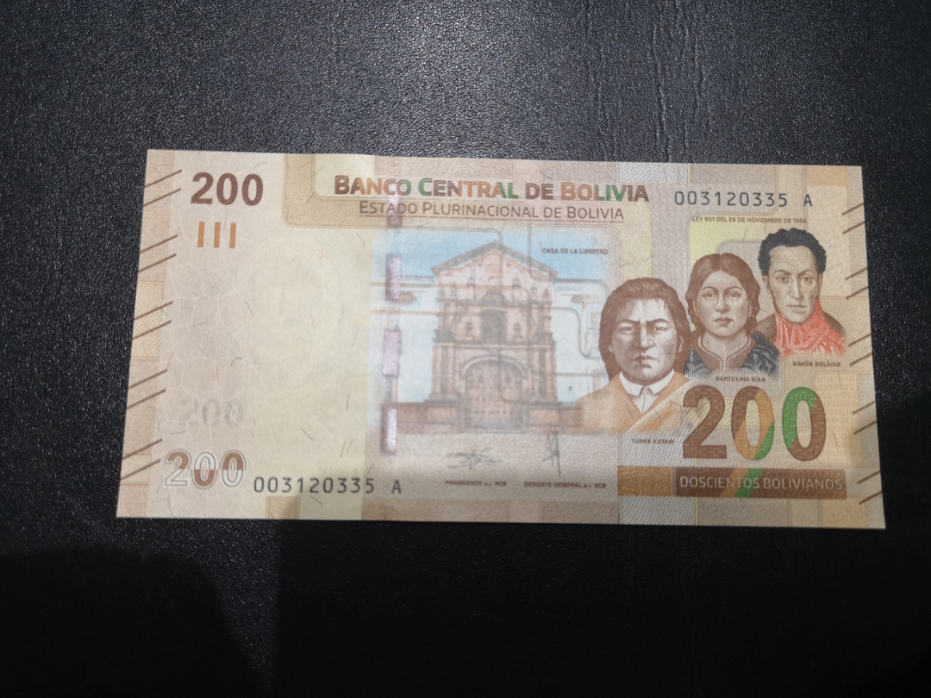 《外钞收藏家》第一百九十四期 1986年玻利维亚200 全新UNC 无47