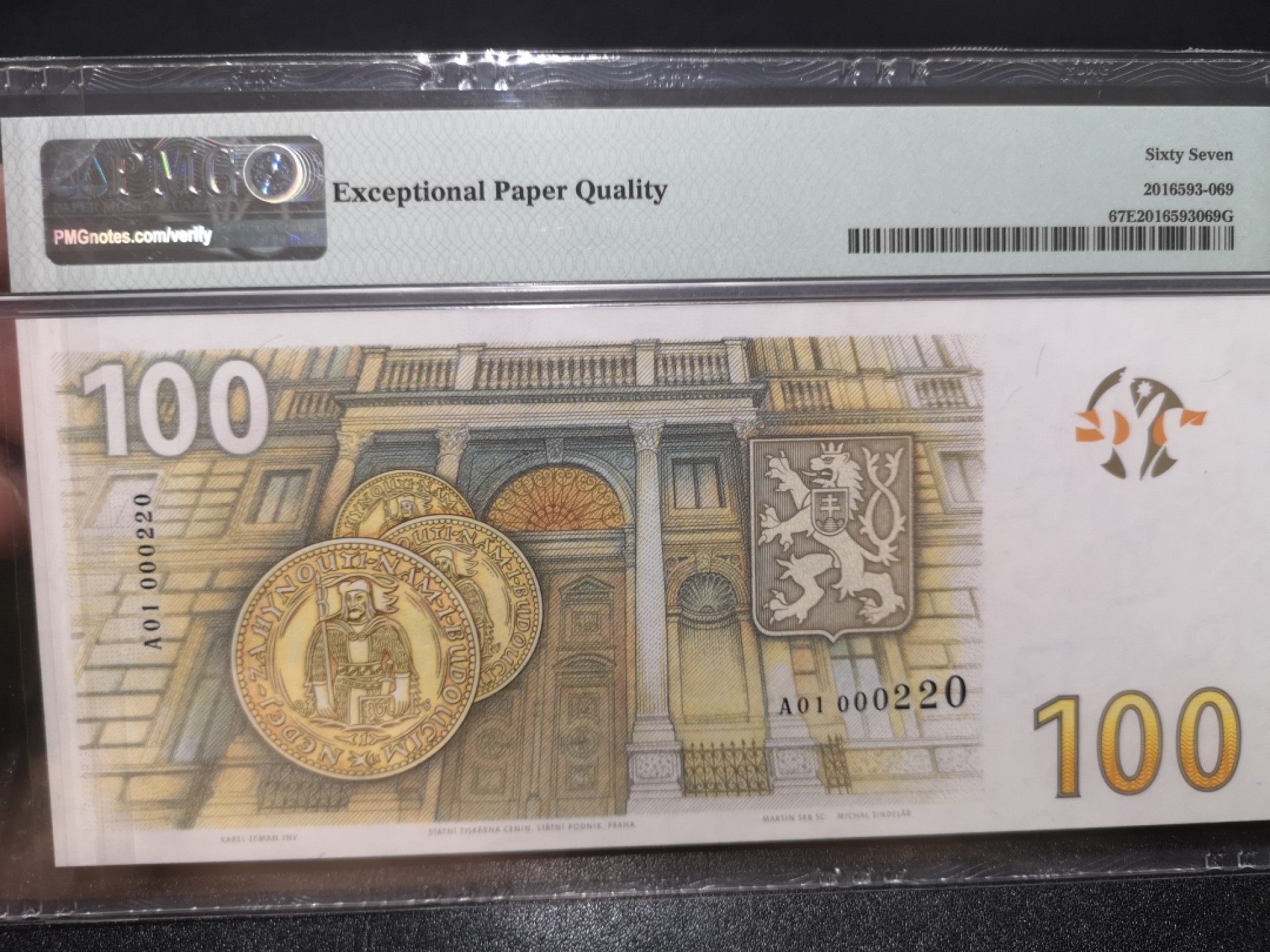 《外钞收藏家》第一百九十四期 2019年捷克100 PMG67 无47 首发A0冠 百位号 纪念钞