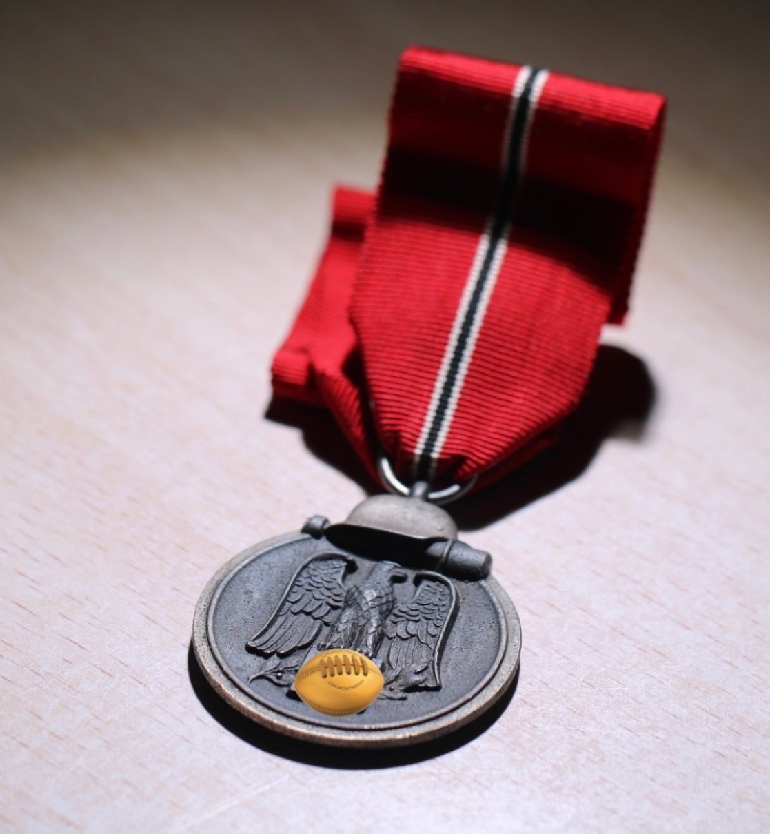 大猫徽章拍卖第199期  牢记历史，热爱和平。东线冬季作战奖章 108厂 全品