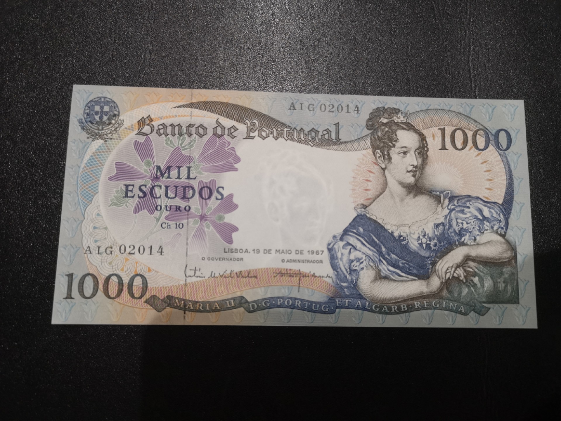 《外钞收藏家》第一百九十四期 1967年葡萄牙1000 AU品相 2014年份号
