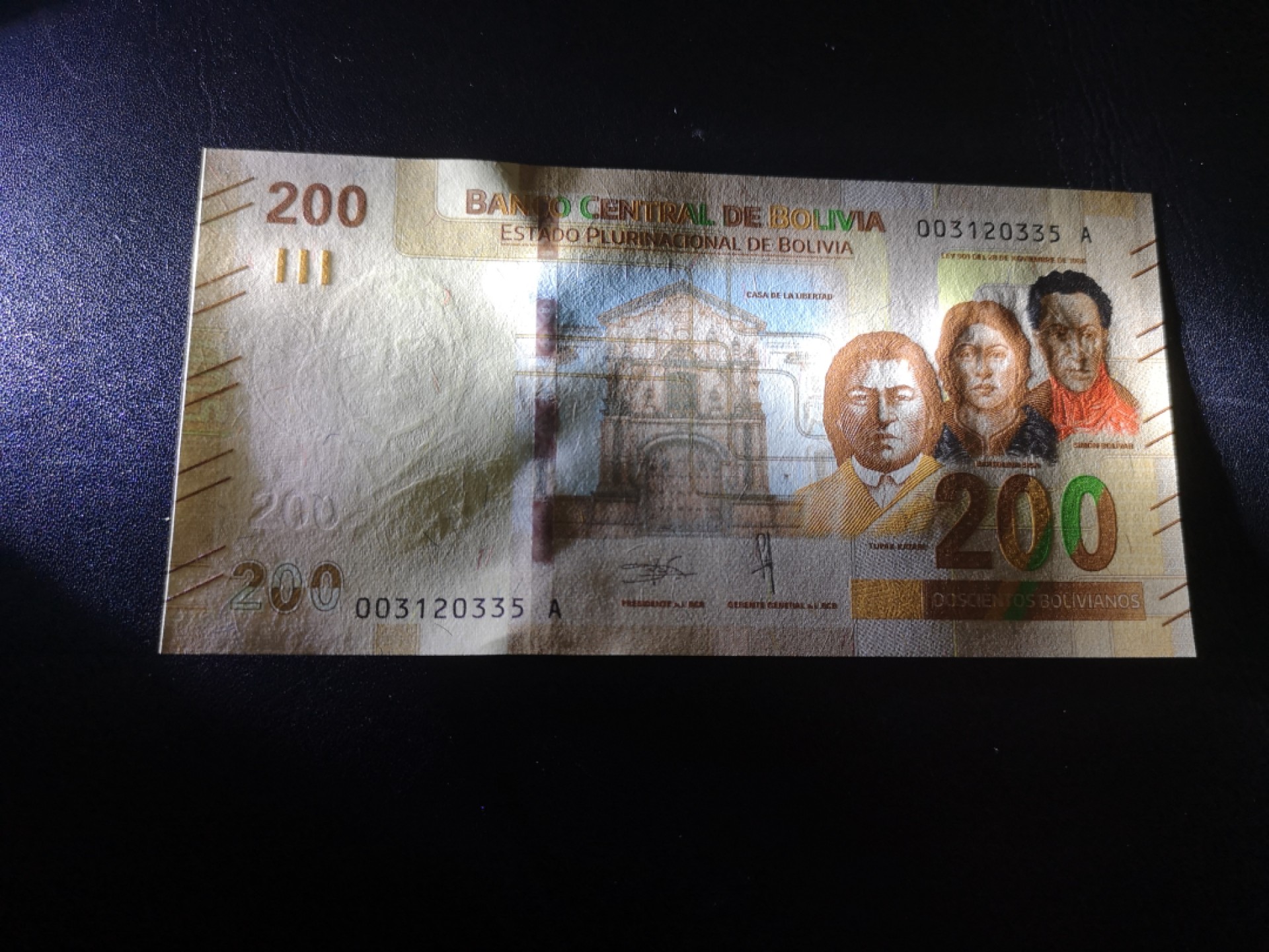 《外钞收藏家》第一百九十四期 1986年玻利维亚200 全新UNC 无47