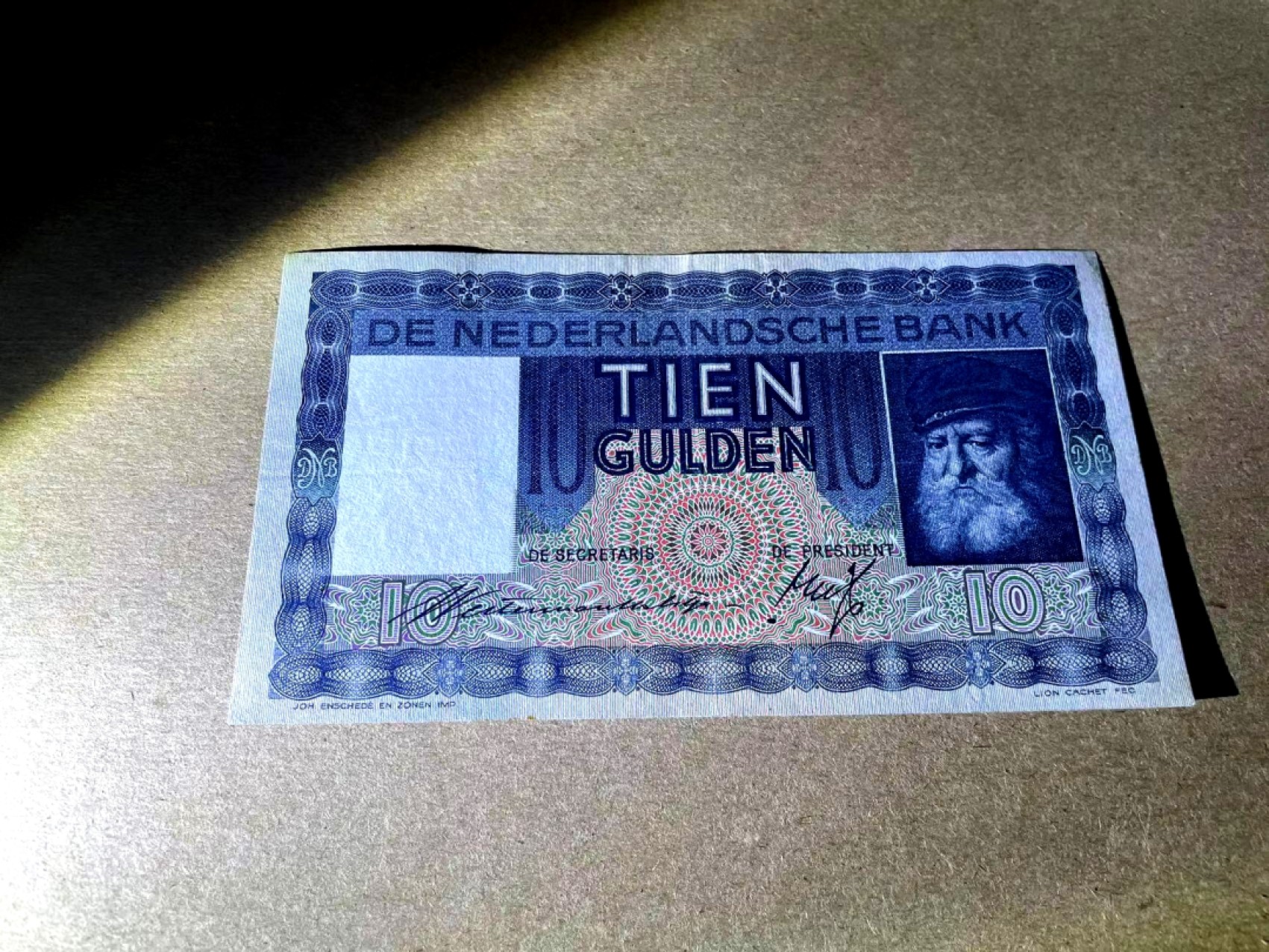 【Blue Auction】✨世界纸币精拍第212期  荷兰 1933-39年10盾 经典大胡子 品相如图 精美