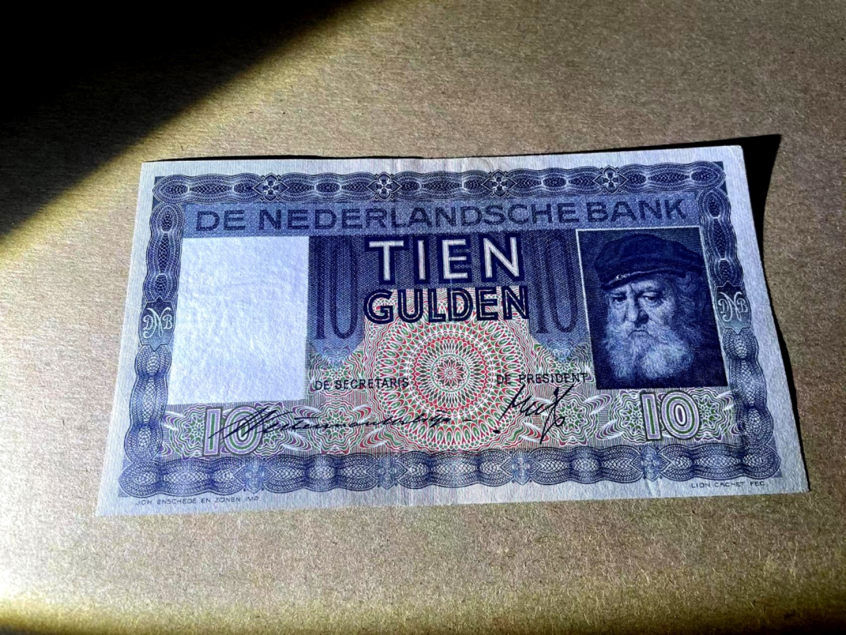 【Blue Auction】✨世界纸币精拍第212期  荷兰 1933-39年10盾 经典大胡子 品相如图 精美