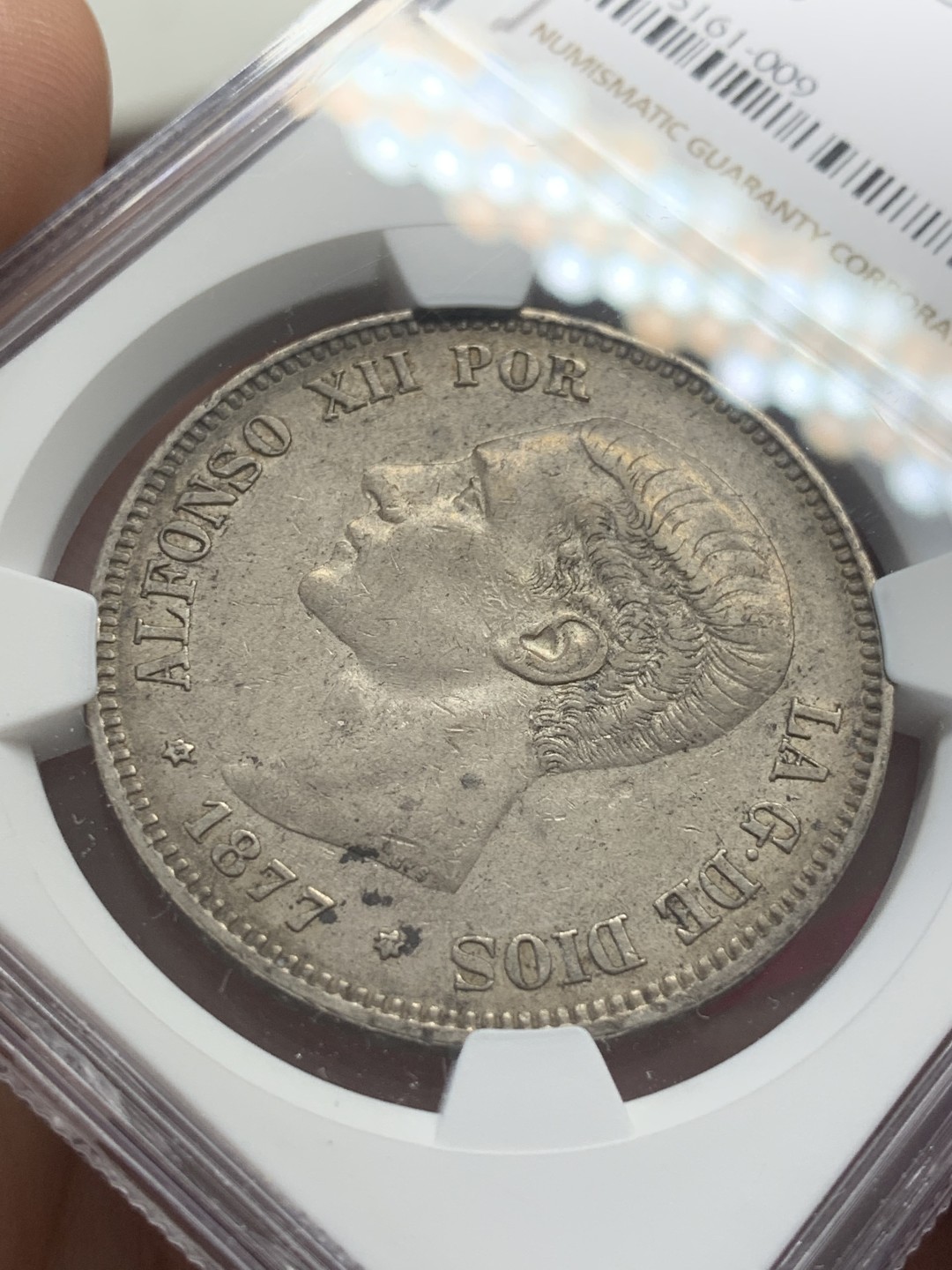 《竞宝斋》第83场-本周日，周一2场连拍（全场不限金额包邮） NGC-AU53 西班牙1877年 阿方索十二世 双柱5比塞塔大银币 细节一流 带底光 更高分只有个位数