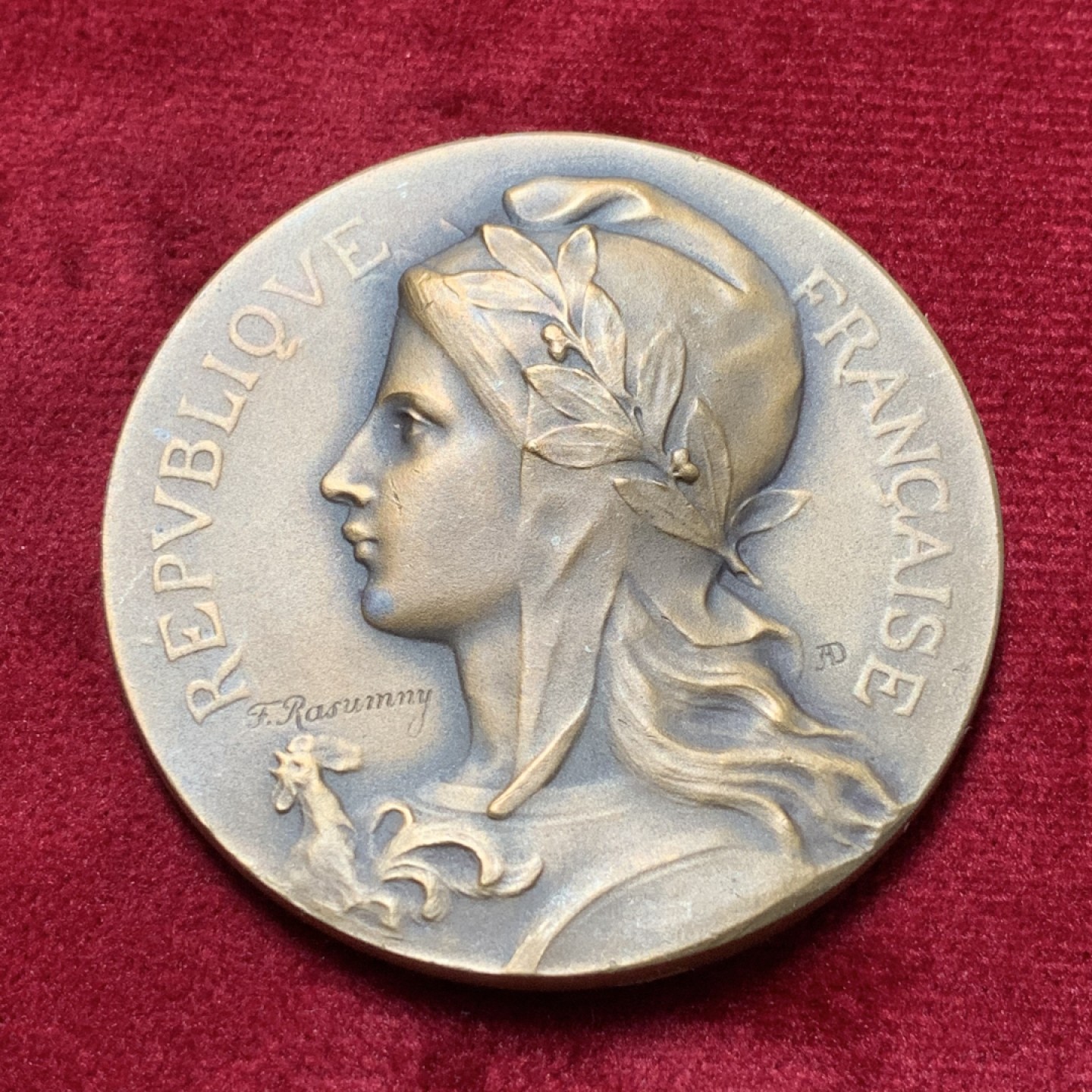 《竞宝斋》第83场-本周日，周一2场连拍（全场不限金额包邮） 法国 农业部 女神 铜章 55.7克 50.5mm直径