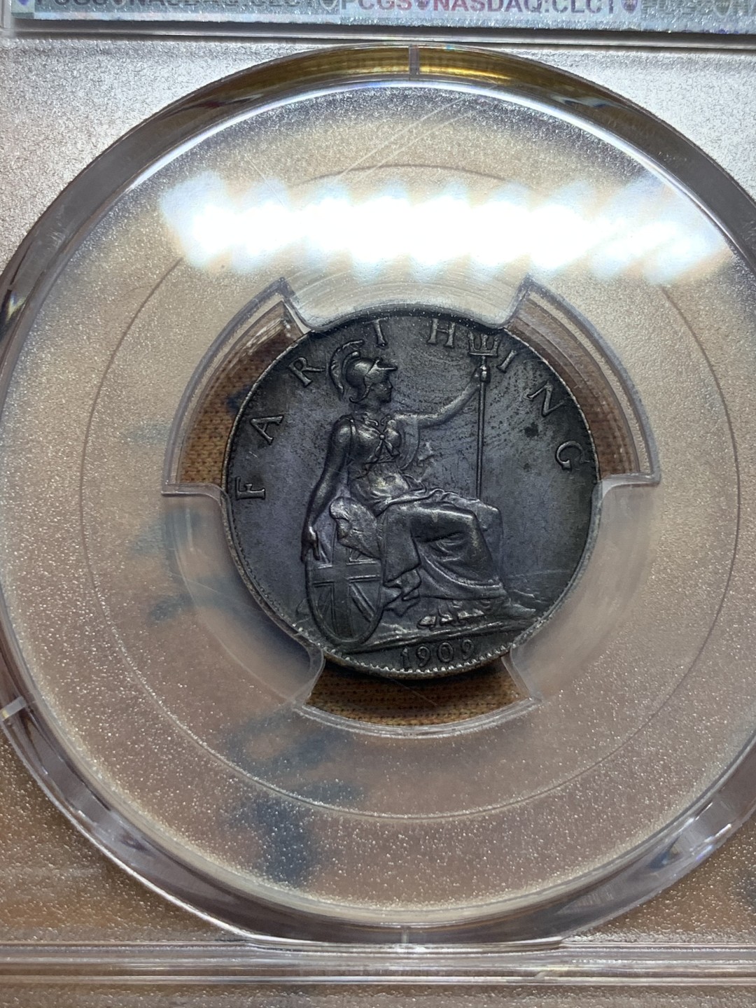 《竞宝斋》第83场-本周日，周一2场连拍（全场不限金额包邮） PCGS-MS64 英国 1909年 爱七 1/4便士 少见发黑处理 更高分就三枚65 2019年45分成交记录1900（见图）