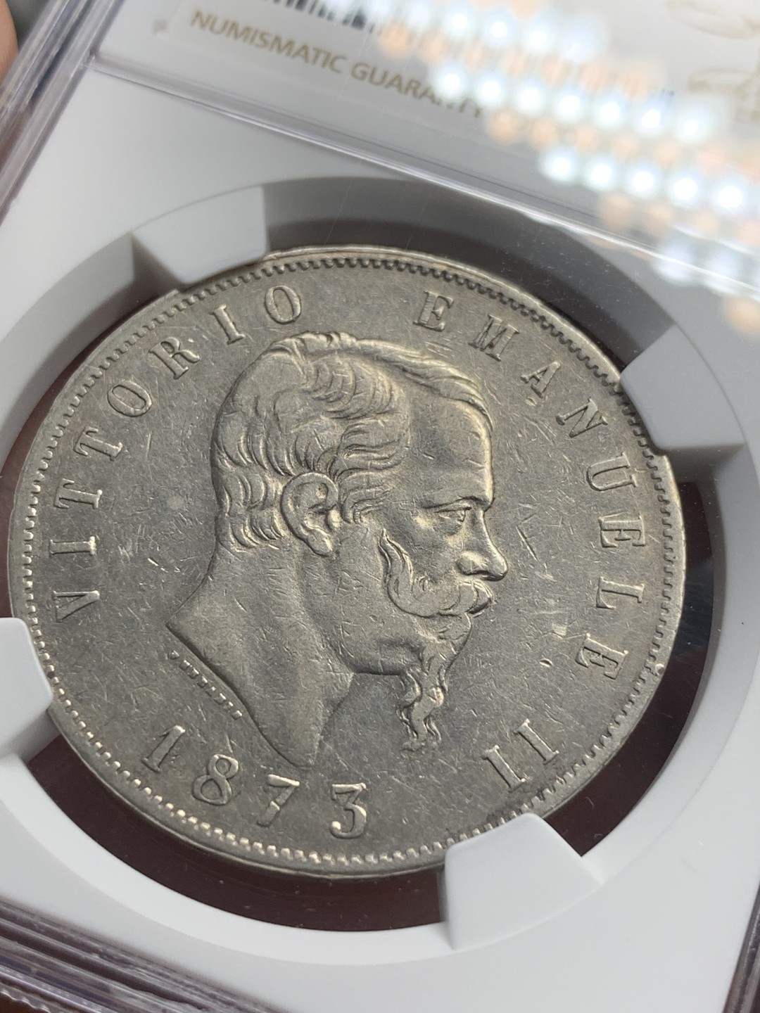 《竞宝斋》第83场-本周日，周一2场连拍（全场不限金额包邮） NGC AU评级 意大利 1873年 5里拉 银币 细节不错