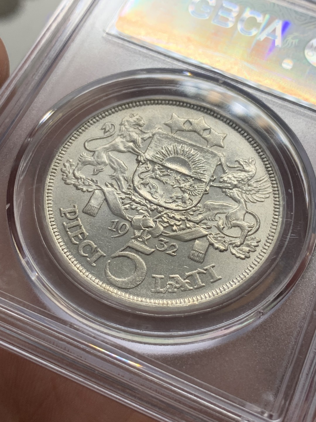 《竞宝斋》第83场-本周日，周一2场连拍（全场不限金额包邮） 1932年 拉脱维亚5拉特 公博AU58 转光强烈 1932年发行量最低 为60万