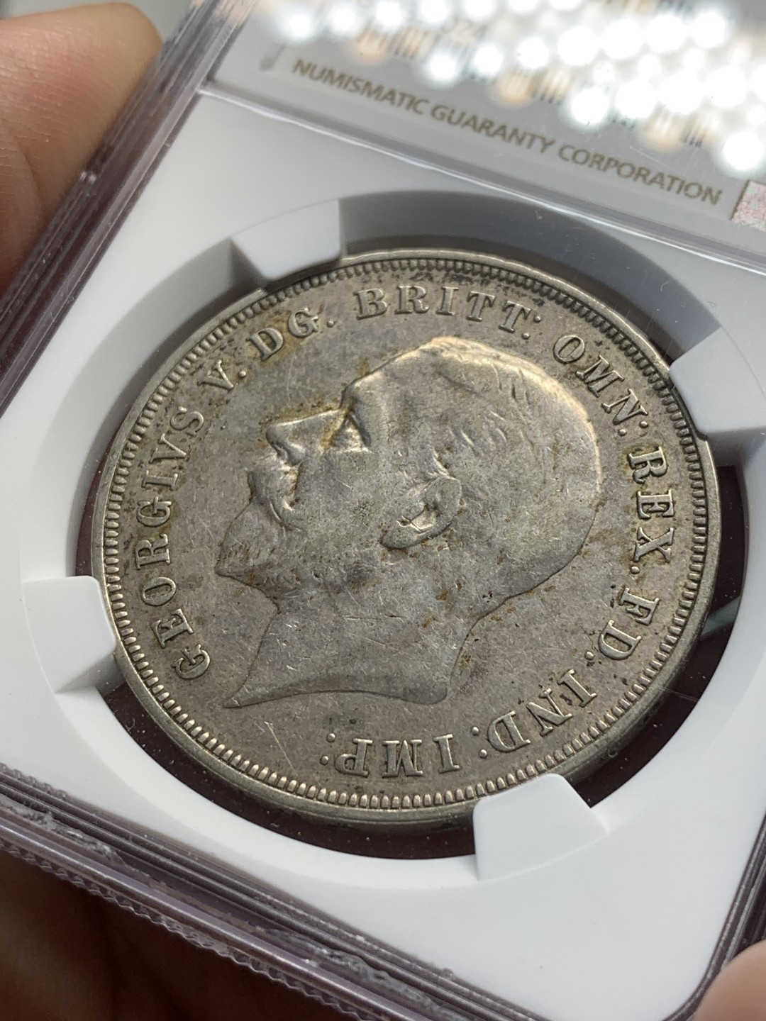 《竞宝斋》第83场-本周日，周一2场连拍（全场不限金额包邮） NGC-AU50 英国乔治5世木马剑 1935年 1克朗 银币 上涨品种 细节清晰