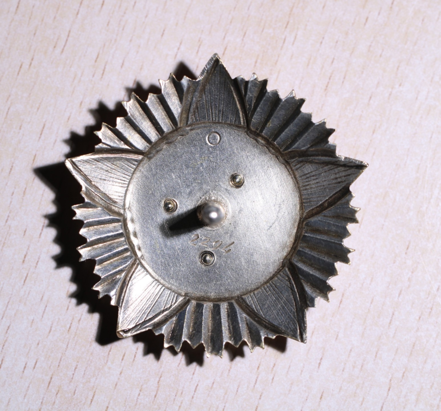 大猫徽章拍卖第199期  蒙古🇲🇳战斗红旗勋章 轮版 银质好品