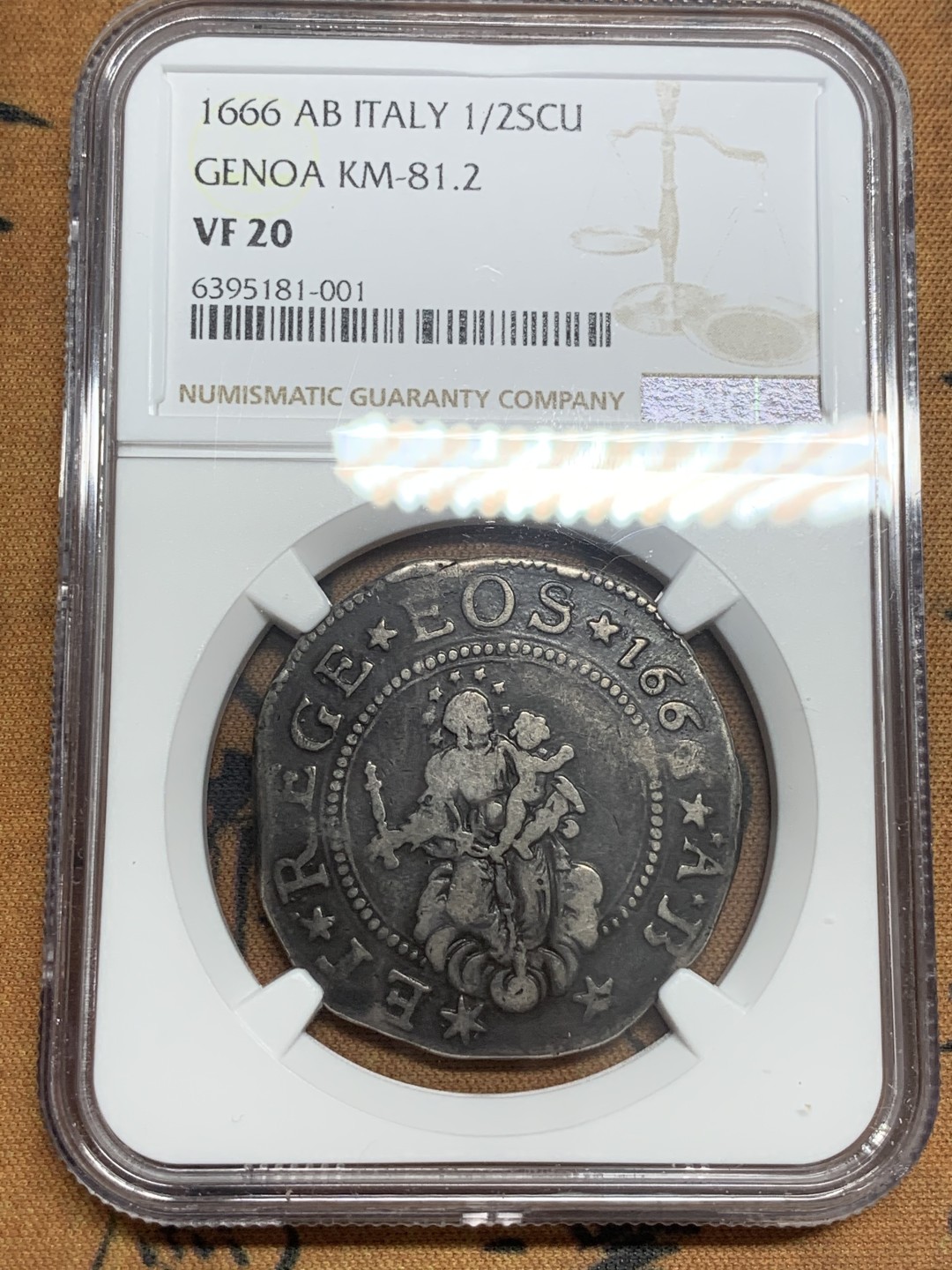 《竞宝斋》第83场-本周日，周一2场连拍（全场不限金额包邮） 唯一冠军分 NGC-VF20 意大利热那亚 1666年 圣母抱婴 1/2斯库多银币 常见KM81.1版 这枚是KM81.2版 历史拍卖仅查到一枚