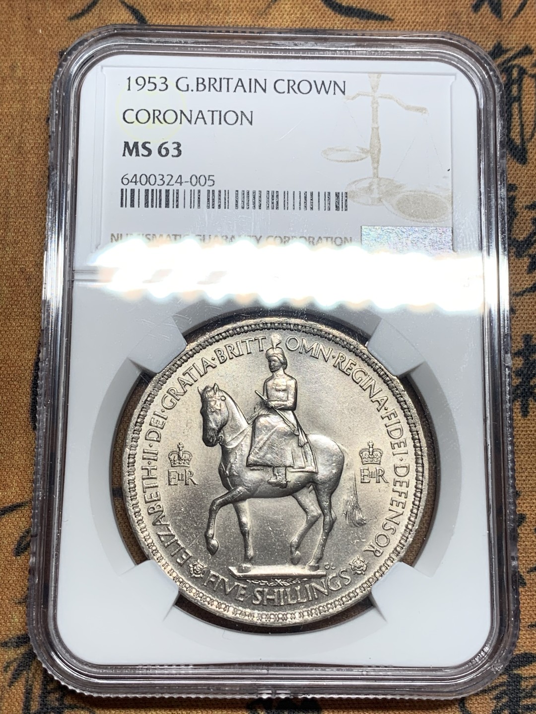 《竞宝斋》第83场-本周日，周一2场连拍（全场不限金额包邮） NGC-MS63 1953年 伊丽莎白二世登基克朗 明年为其登基70周年 潜力品种