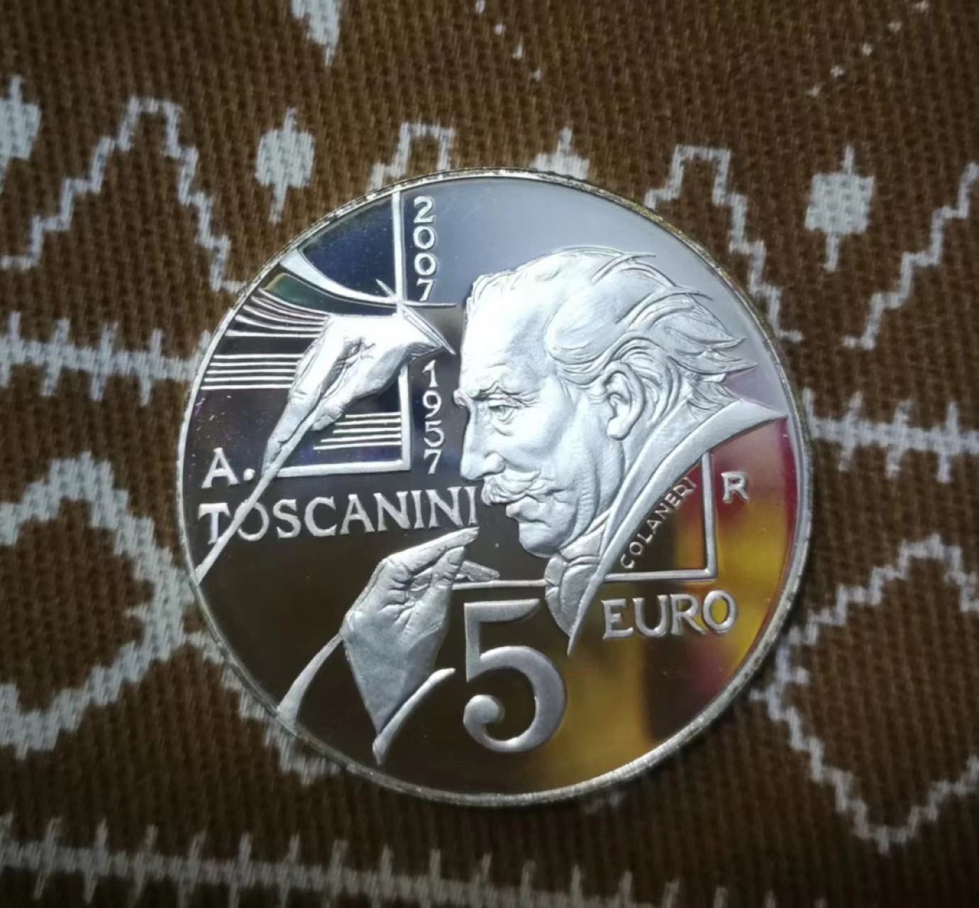 北京马甸外国币专卖微拍第八十三期，外国金银币专场，陆续上新，欢迎关注 2007年圣马力诺纪念音乐家托斯卡尼尼逝世50周年精制银币，重量18克，成色：925