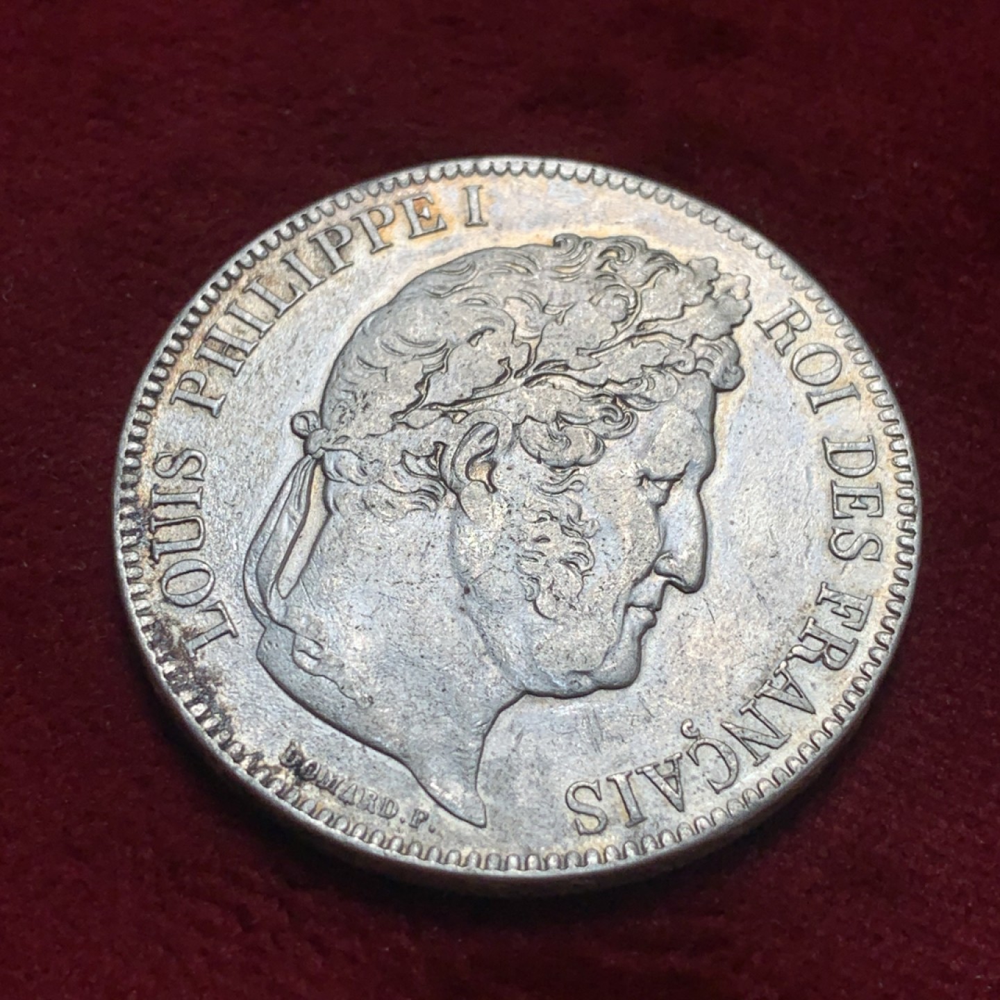 《竞宝斋》第83场-本周日，周一2场连拍（全场不限金额包邮） 法国1842年 菲利普一世 5法郎大银币 细节一流全花枝 裸币中的战斗机