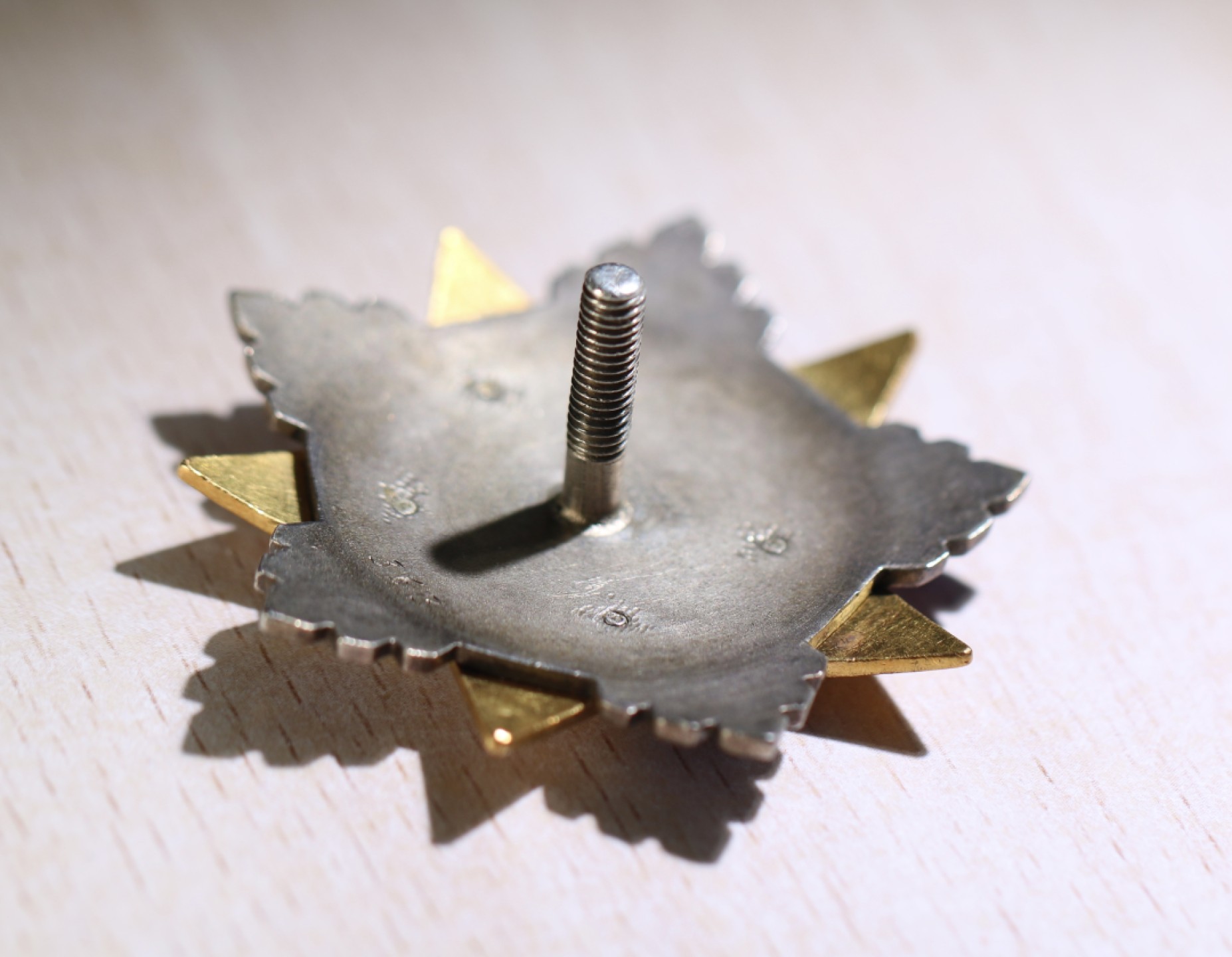 大猫徽章拍卖第199期  蒙古🇲🇳苏赫巴托尔勋章 金 银质 轮版