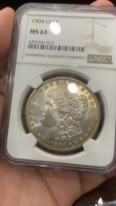 《竞宝斋》第83场-本周日，周一2场连拍（全场不限金额包邮） NGC-MS63 美国1904-O年 摩根一元 五彩原光好品 顶级味道