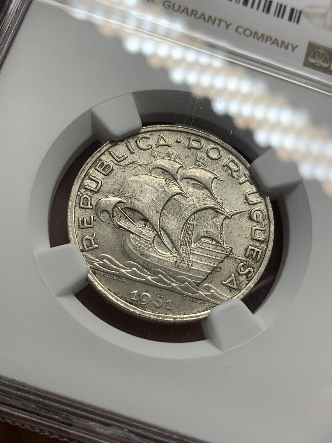 《竞宝斋》第83场-本周日，周一2场连拍（全场不限金额包邮） NGC-MS63 葡萄牙 1951年 大帆船5埃斯库多银币 顶级分数 一帆风顺