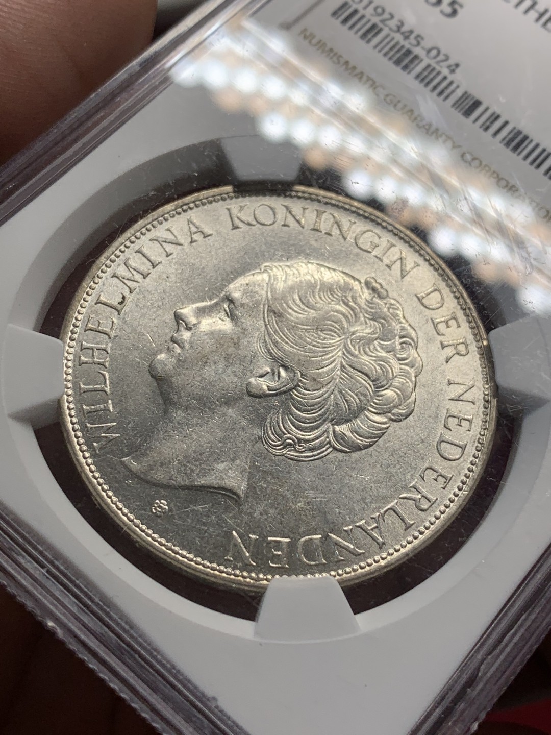 《竞宝斋》第83场-本周日，周一2场连拍（全场不限金额包邮） NGC AU55 荷兰 1931年 威廉明娜女王2.5盾 银币 状态不错 十字光好 低评