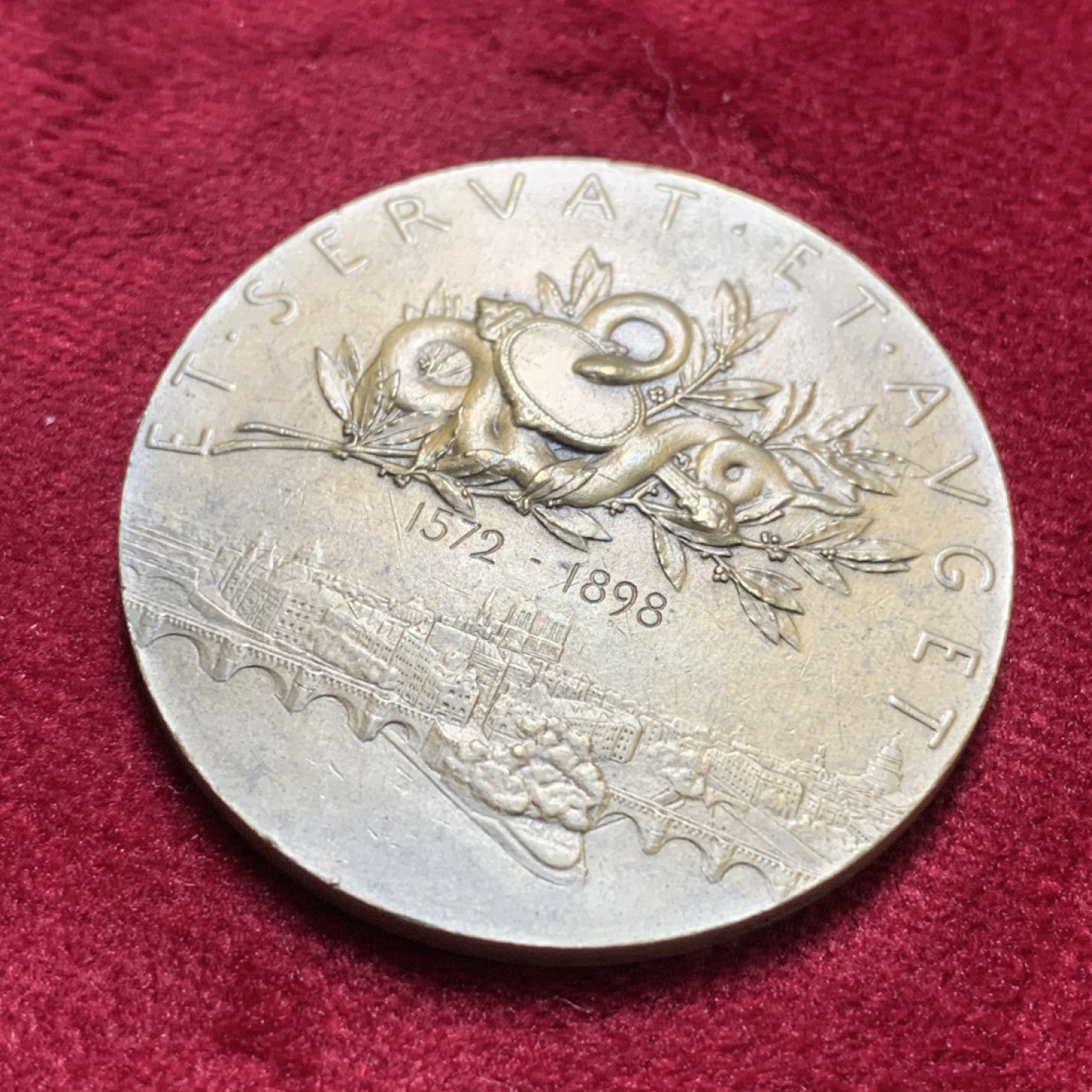 《竞宝斋》第83场-本周日，周一2场连拍（全场不限金额包邮） 法国 罗蒂 1898年 小铜章 天使手持丰饶角 非常的精制 22.5克 36.9mm直径