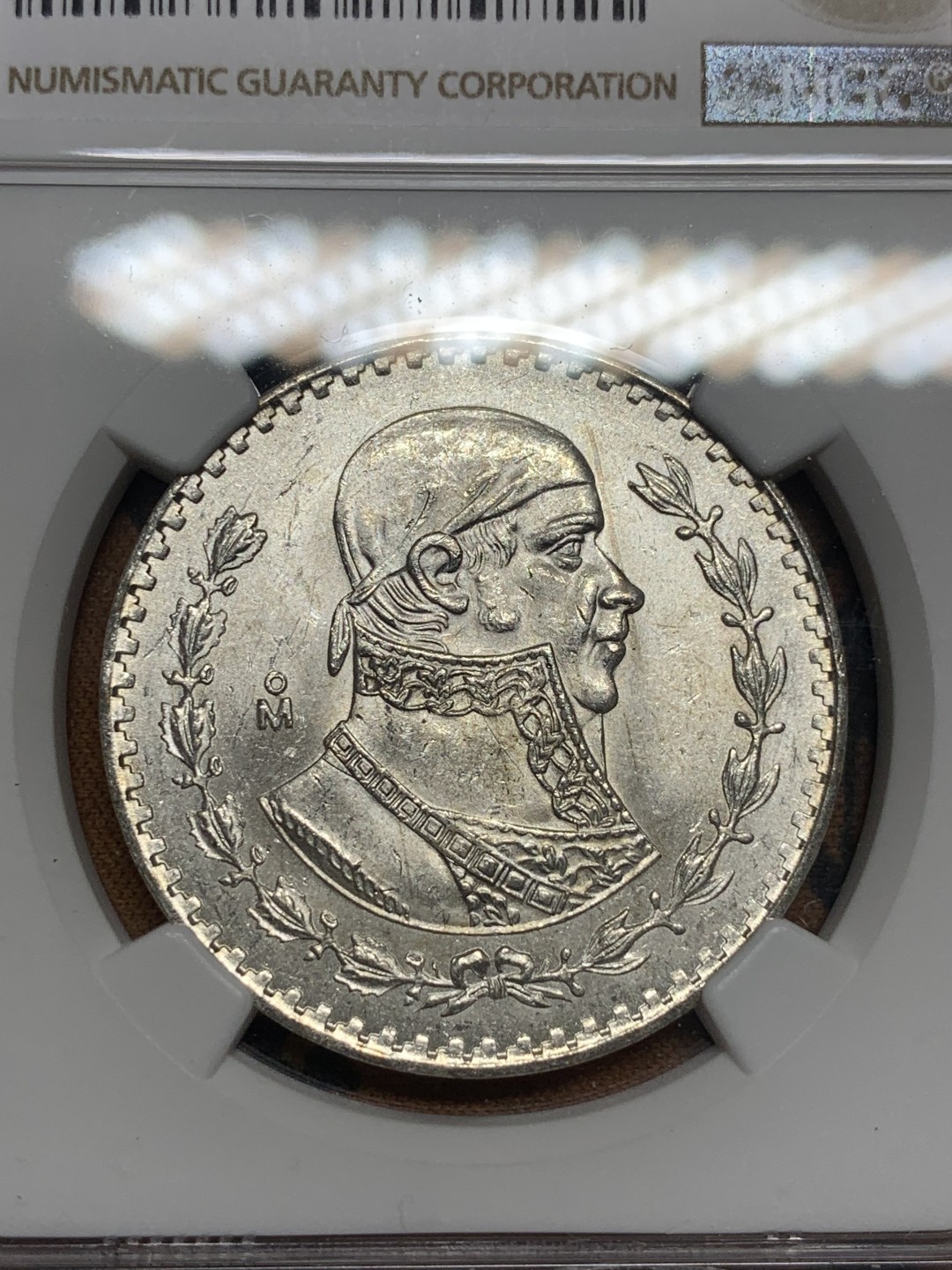 《竞宝斋》第83场-本周日，周一2场连拍（全场不限金额包邮） NGC MS63 墨西哥 1964年 1比索银币 光度不错