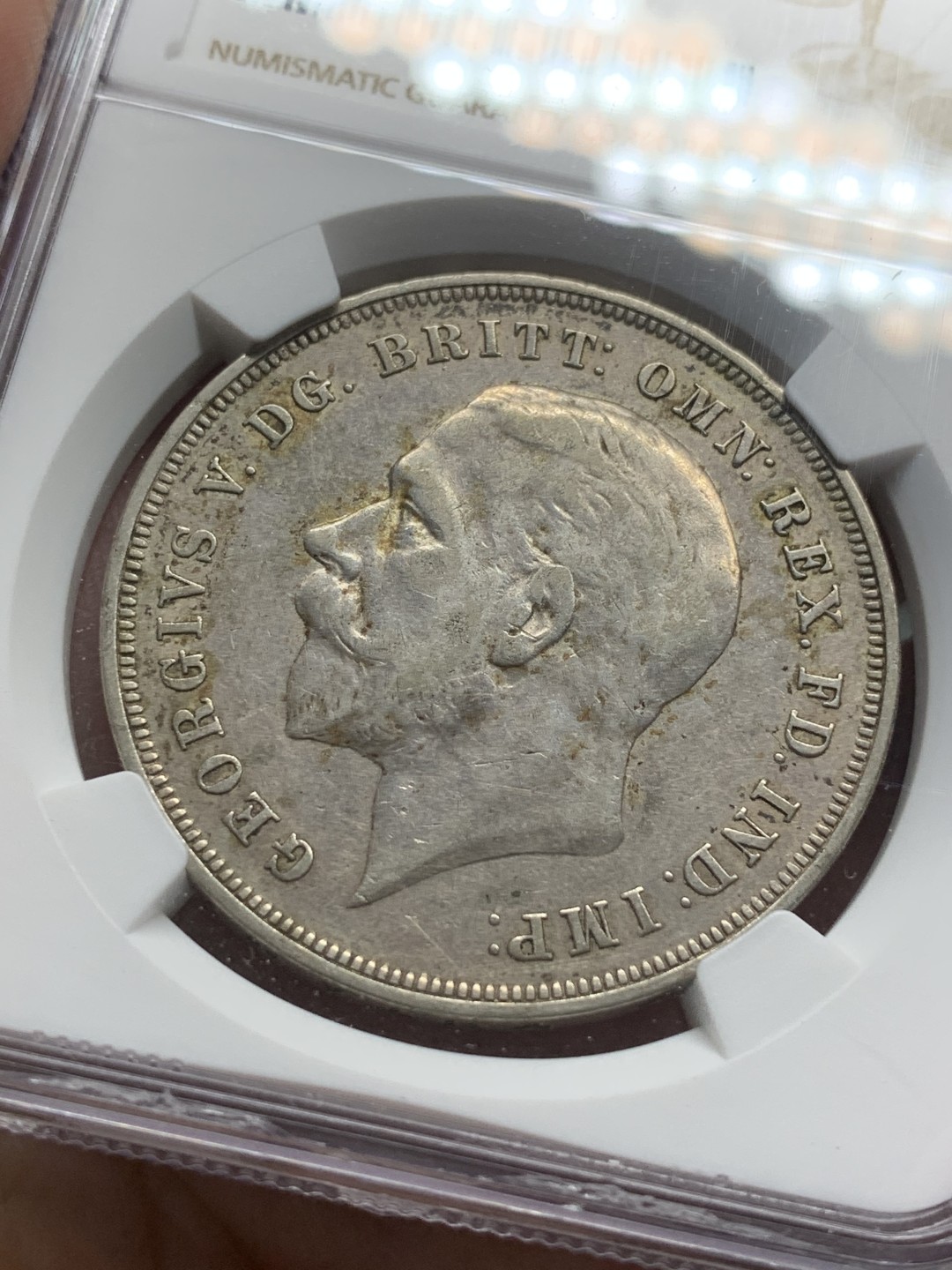 《竞宝斋》第83场-本周日，周一2场连拍（全场不限金额包邮） NGC-AU50 英国乔治5世木马剑 1935年 1克朗 银币 上涨品种 细节清晰