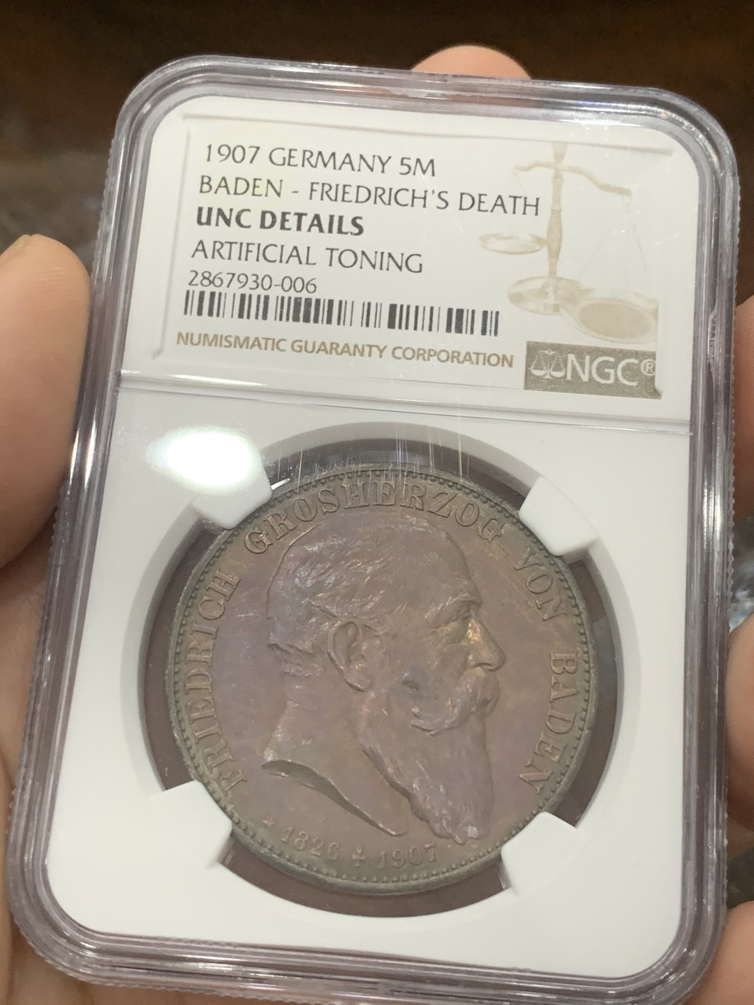 《竞宝斋》第83场-本周日，周一2场连拍（全场不限金额包邮） NGC UNC 1907年德国 巴登弗里德里希 逝世5马克 细节非常不错