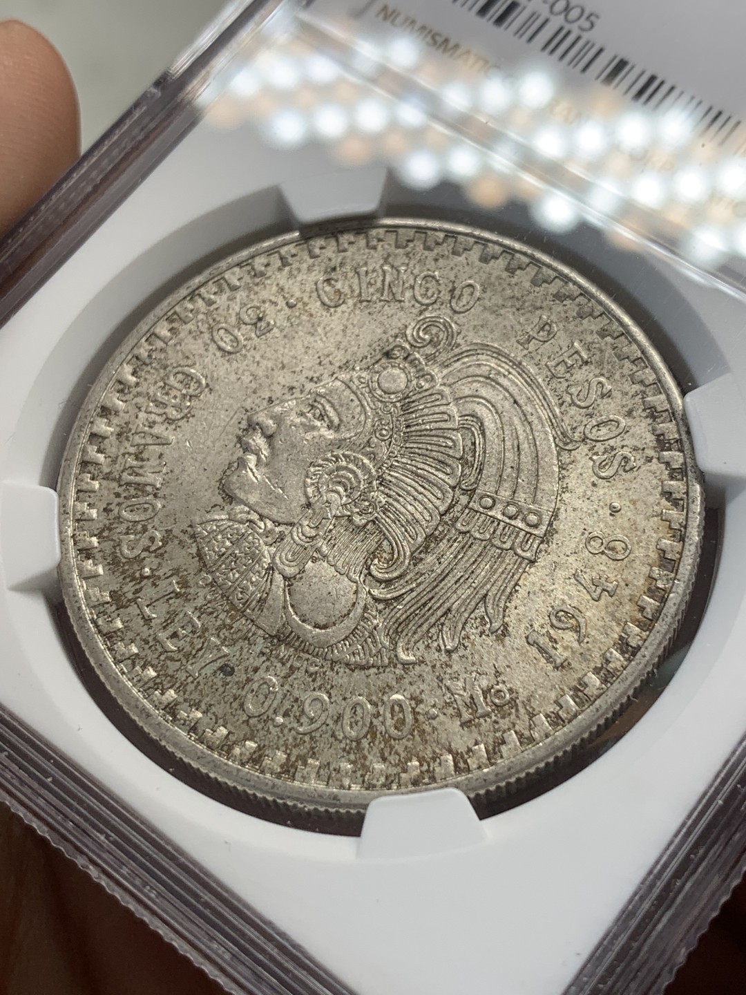 《竞宝斋》第83场-本周日，周一2场连拍（全场不限金额包邮） NGC-MS63 墨西哥1948年 印第安人头像 5比索大银币 原光带彩 很漂亮