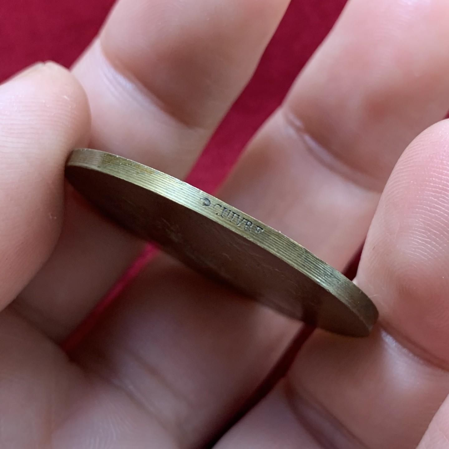 《竞宝斋》第83场-本周日，周一2场连拍（全场不限金额包邮） 法国 罗蒂 1898年 小铜章 天使手持丰饶角 非常的精制 22.5克 36.9mm直径