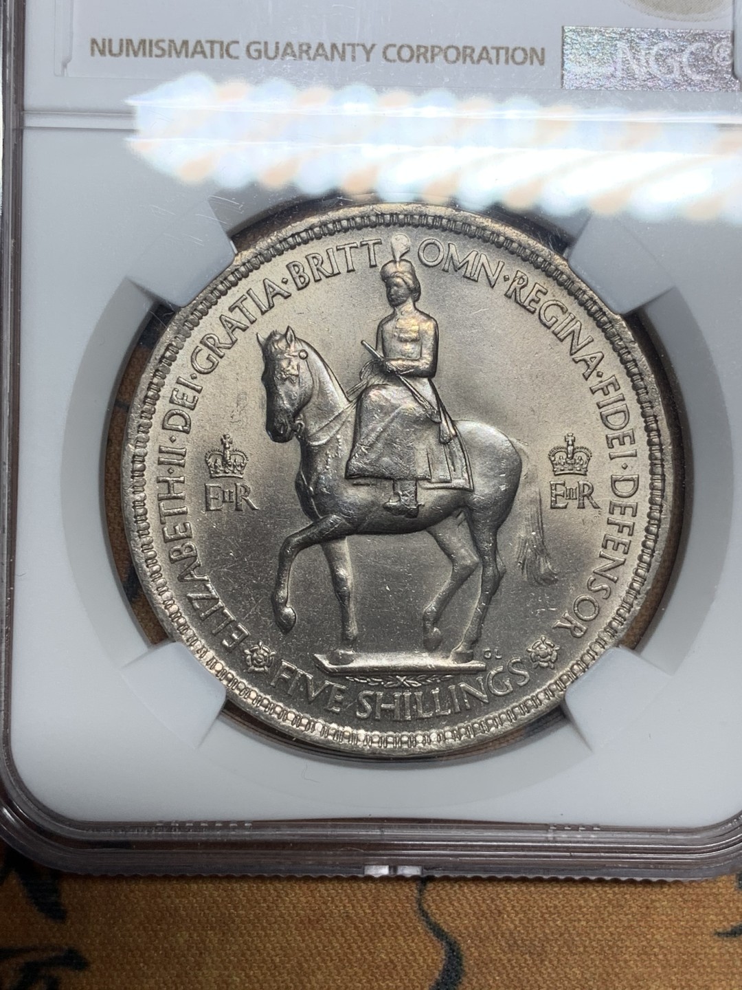 《竞宝斋》第83场-本周日，周一2场连拍（全场不限金额包邮） NGC-MS63 1953年 伊丽莎白二世登基克朗 明年为其登基70周年 潜力品种