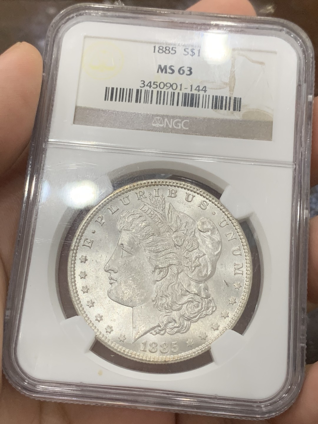 《竞宝斋》第83场-本周日，周一2场连拍（全场不限金额包邮） NGC-MS63 美国 1885年  摩根 1美元 银币 月牙彩