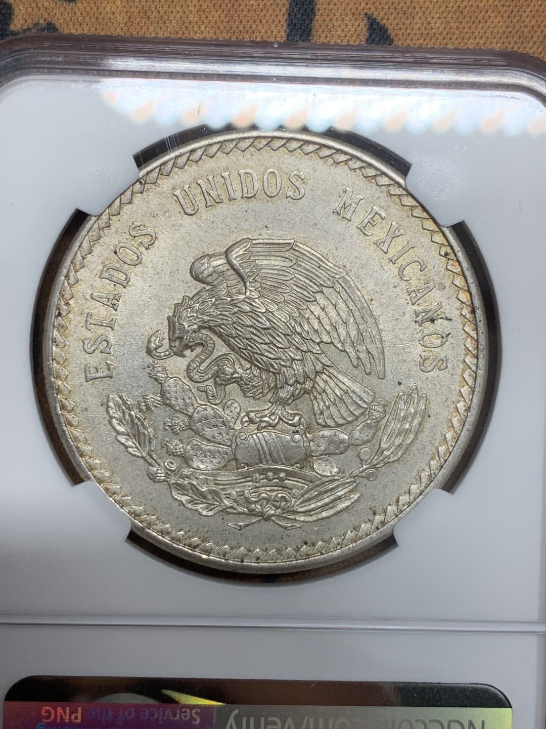 《竞宝斋》第83场-本周日，周一2场连拍（全场不限金额包邮） NGC-MS63 墨西哥1948年 印第安人头像 5比索大银币 原光带彩 很漂亮