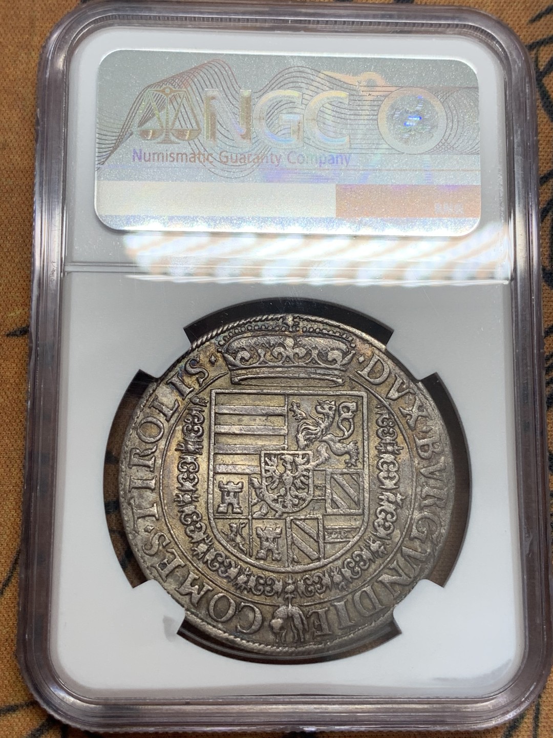 《竞宝斋》第83场-本周日，周一2场连拍（全场不限金额包邮） NGC-AU 奥地利1564年 斐迪南 哈尔厂神罗泰罗 大银币 大热品种能上AU实属不易