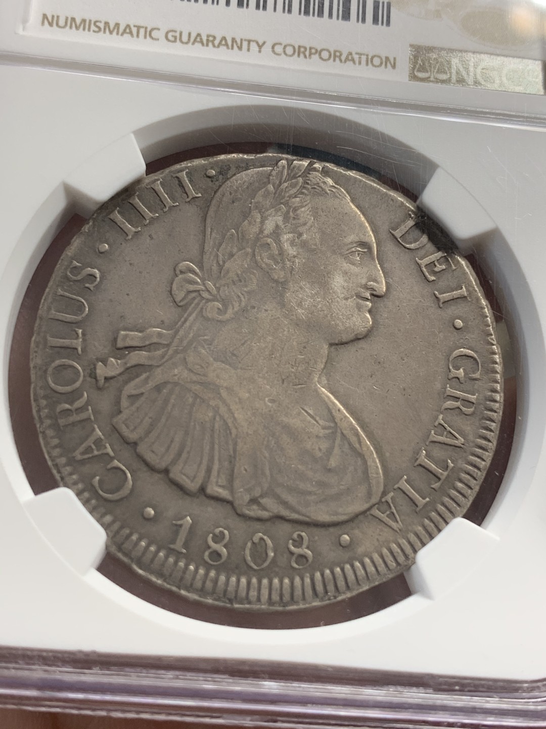 《竞宝斋》第83场-本周日，周一2场连拍（全场不限金额包邮） NGC VF35 老包浆1808年玻利维亚卡洛斯四世双柱8里亚尔银币