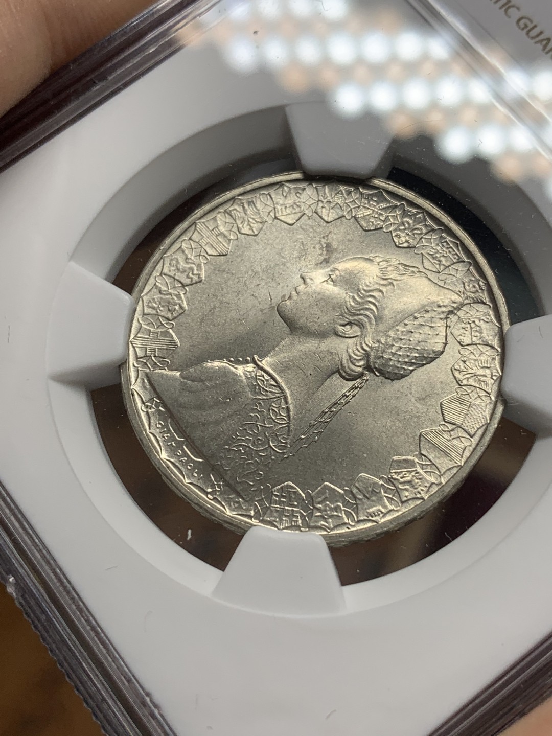 《竞宝斋》第83场-本周日，周一2场连拍（全场不限金额包邮） NGC-MS64 意大利1966年少女500里拉