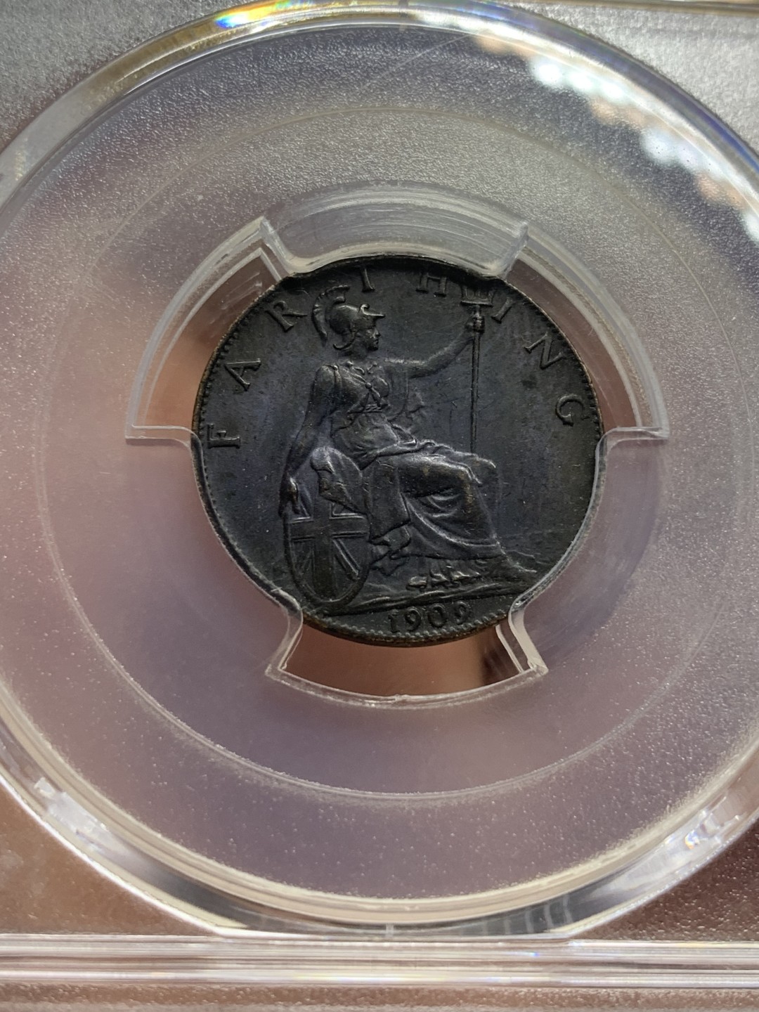 《竞宝斋》第83场-本周日，周一2场连拍（全场不限金额包邮） PCGS-MS64 英国 1909年 爱七 1/4便士 少见发黑处理 更高分就三枚65 2019年45分成交记录1900（见图）